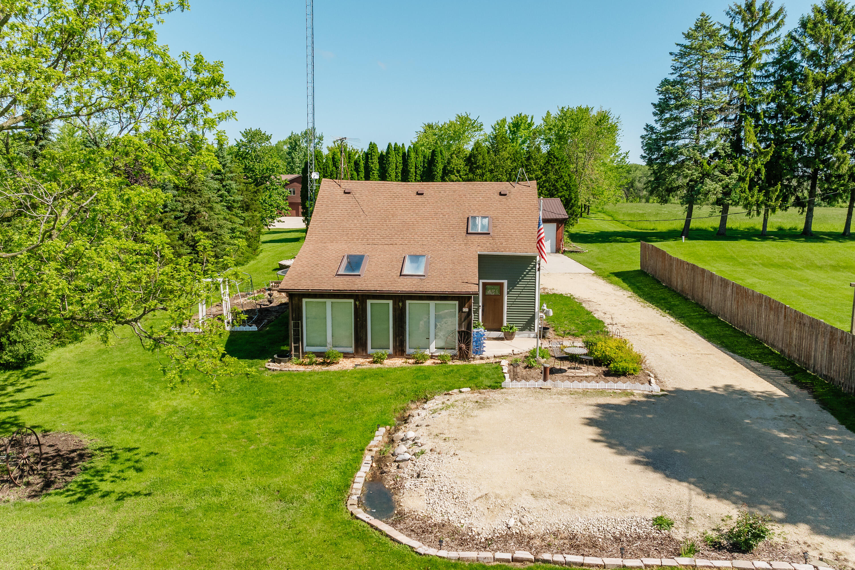 628 County Highway H -