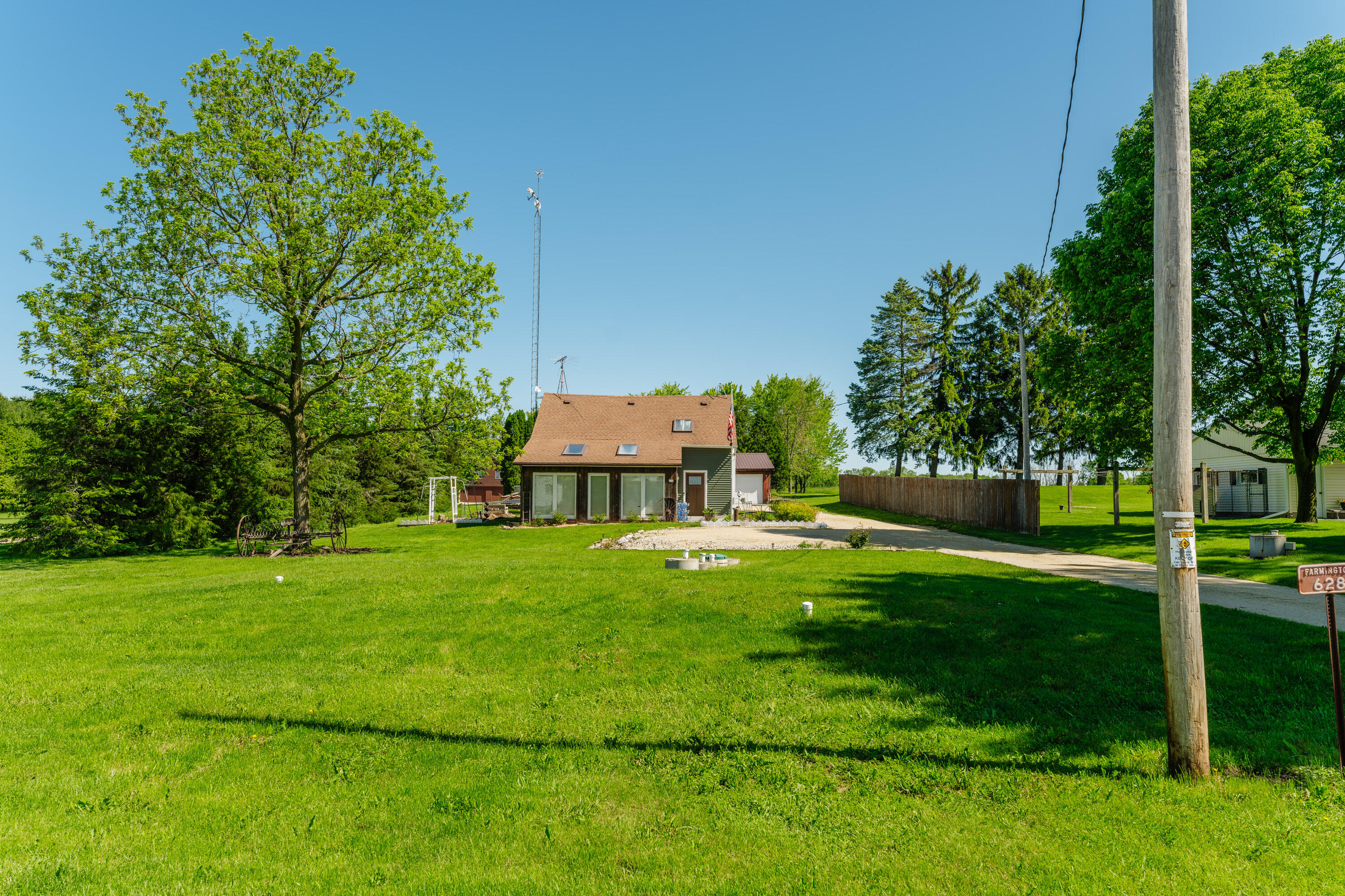 628 County Highway H -