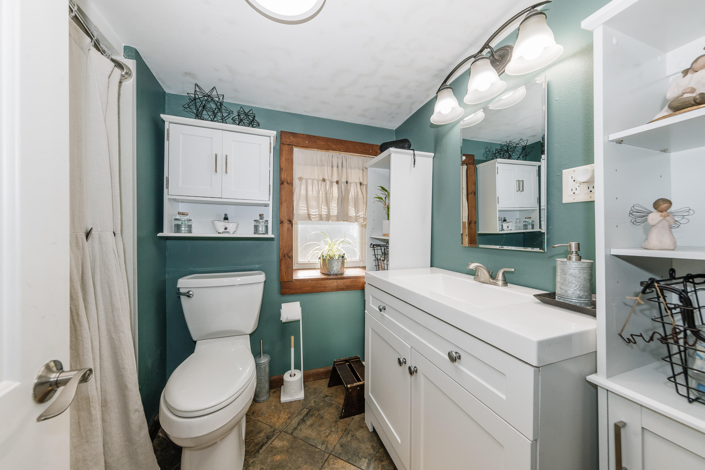 628 County Highway H -