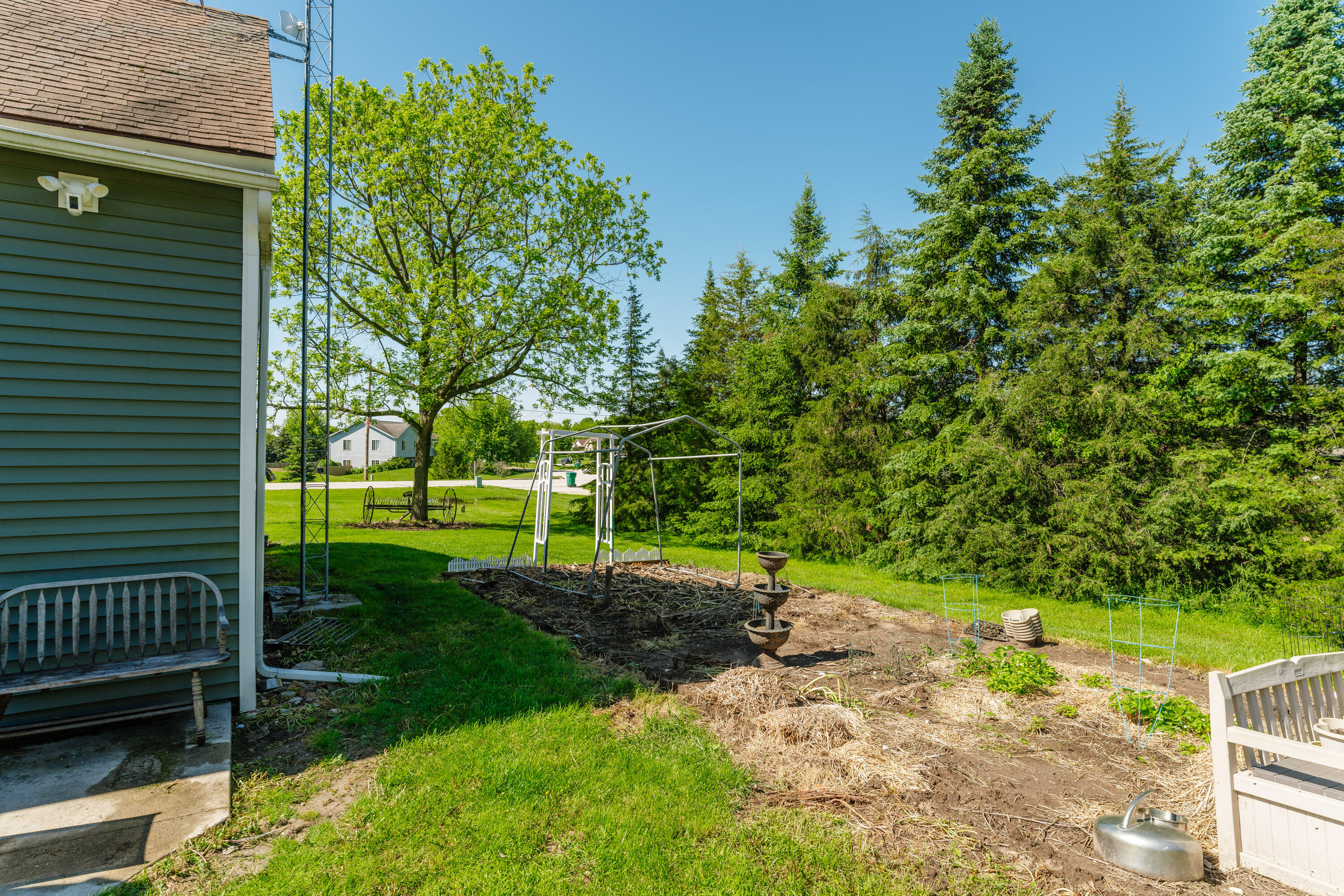 628 County Highway H -