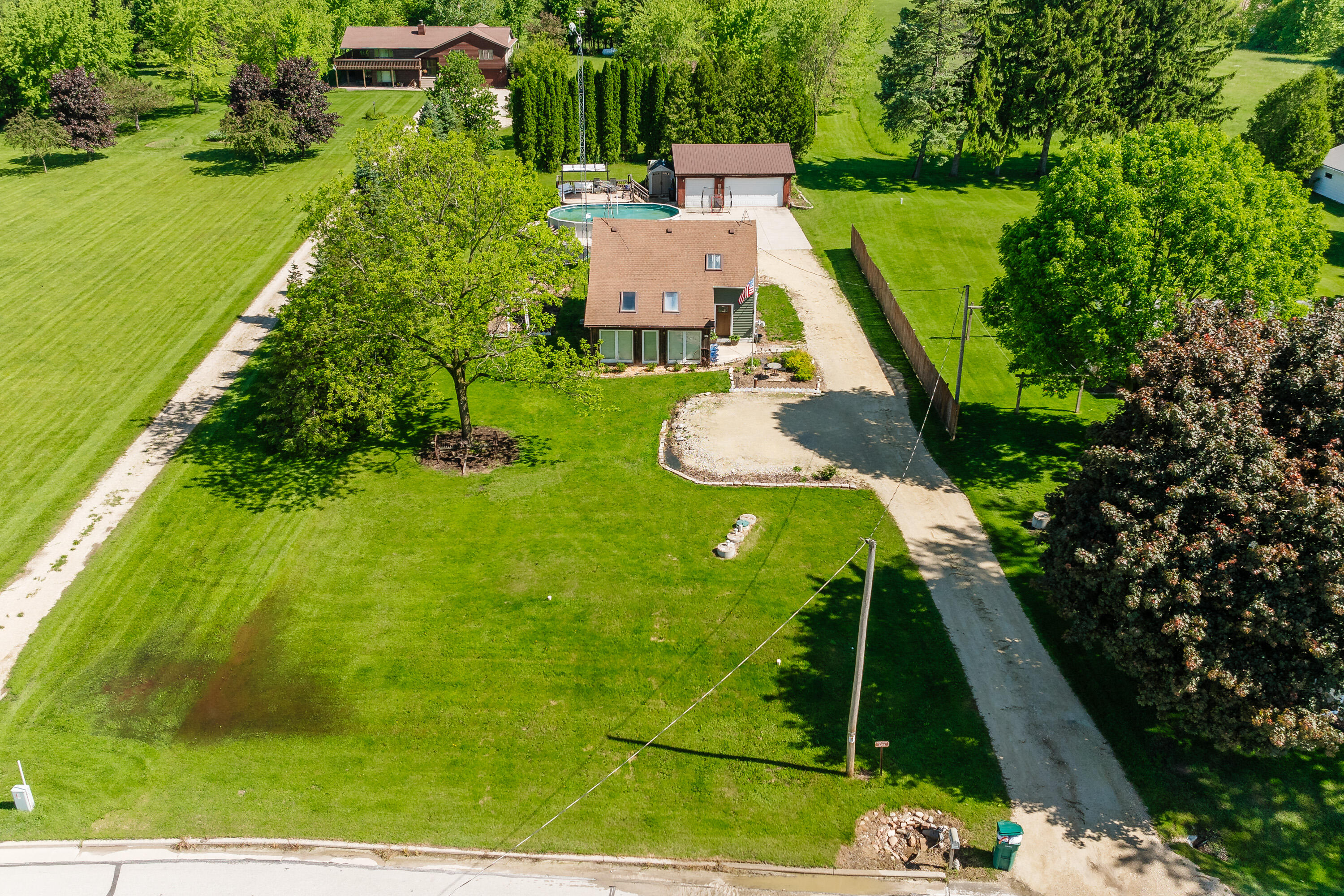 628 County Highway H -