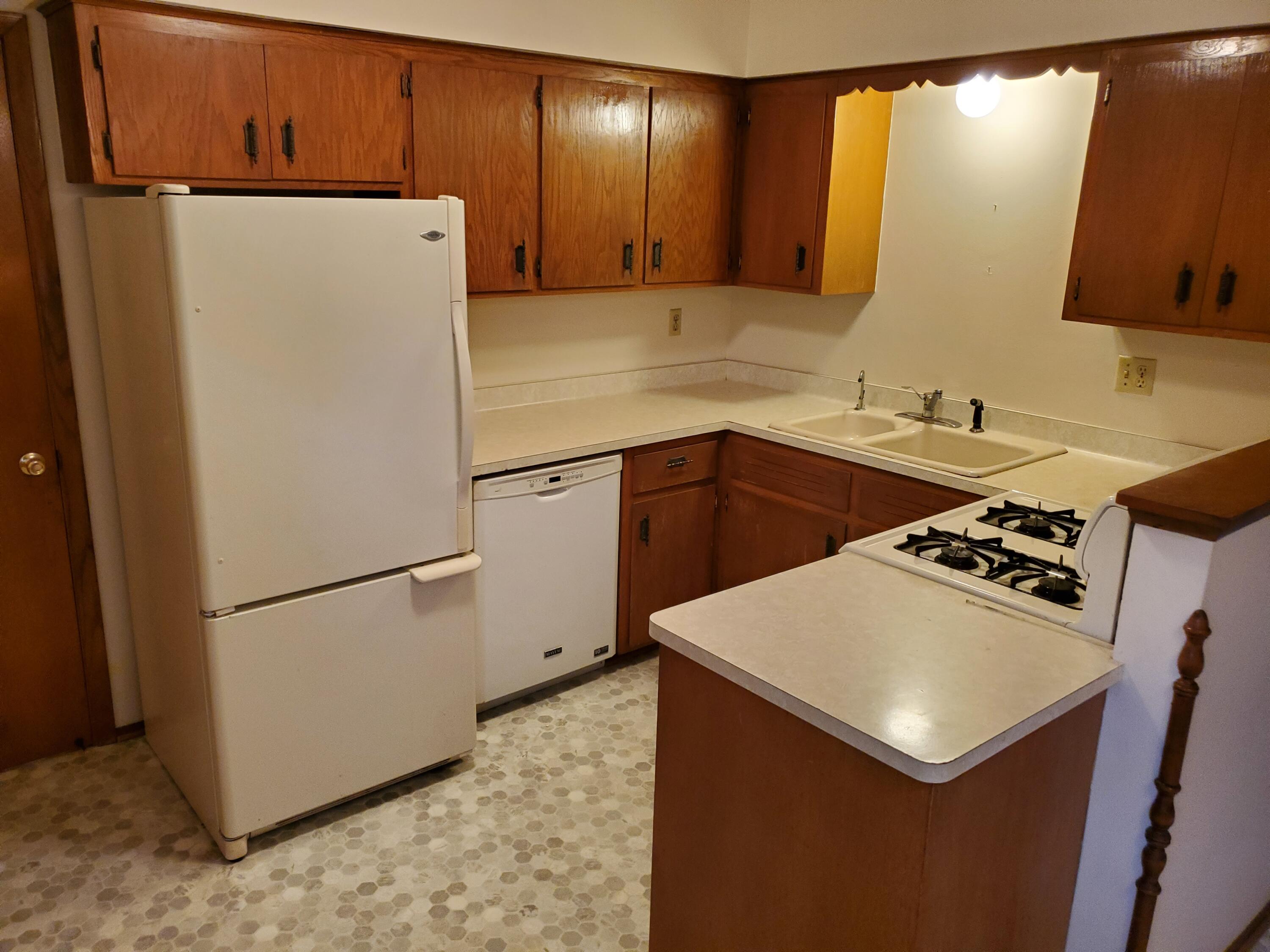 711 Jean Ct