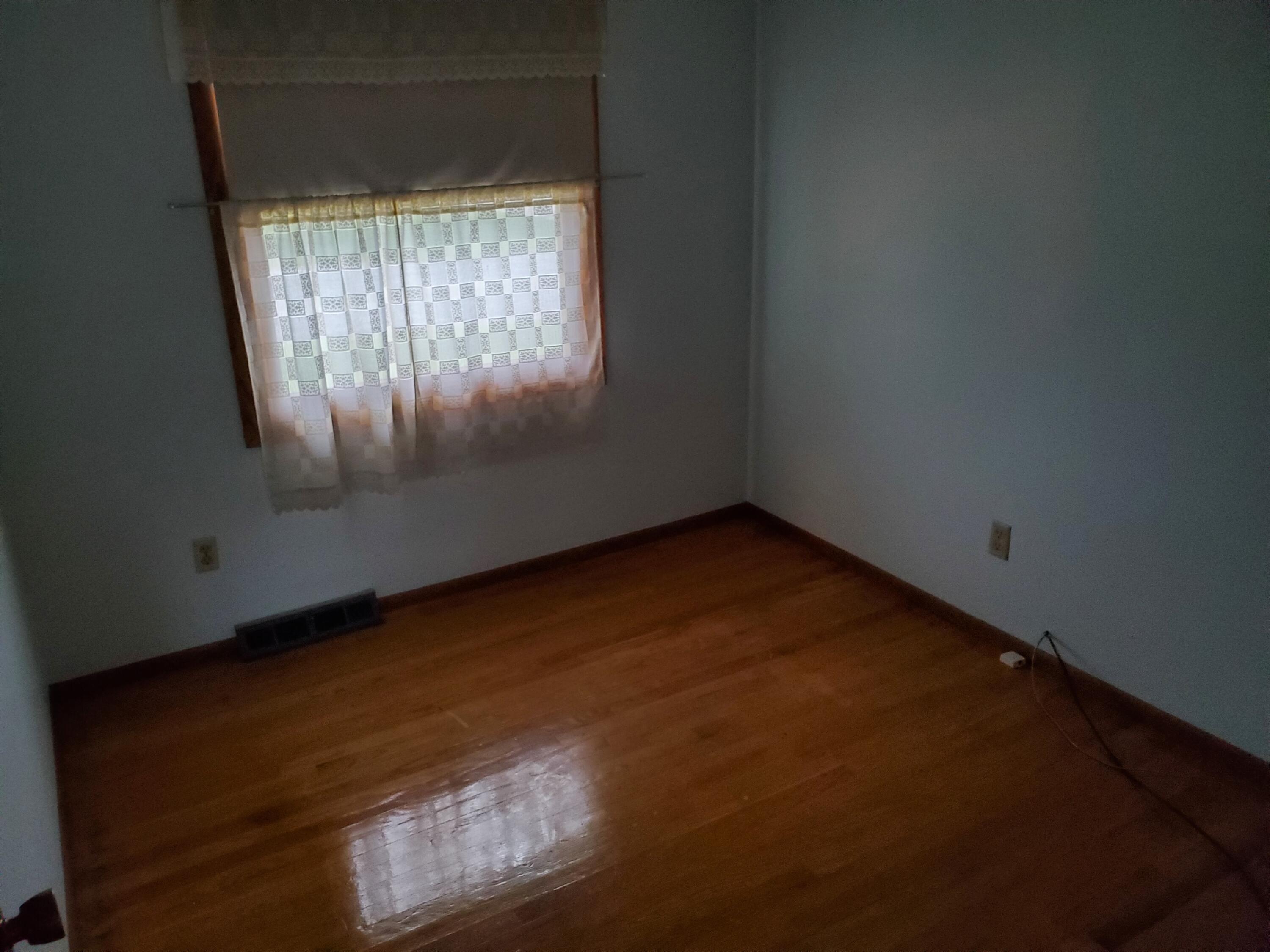 711 Jean Ct