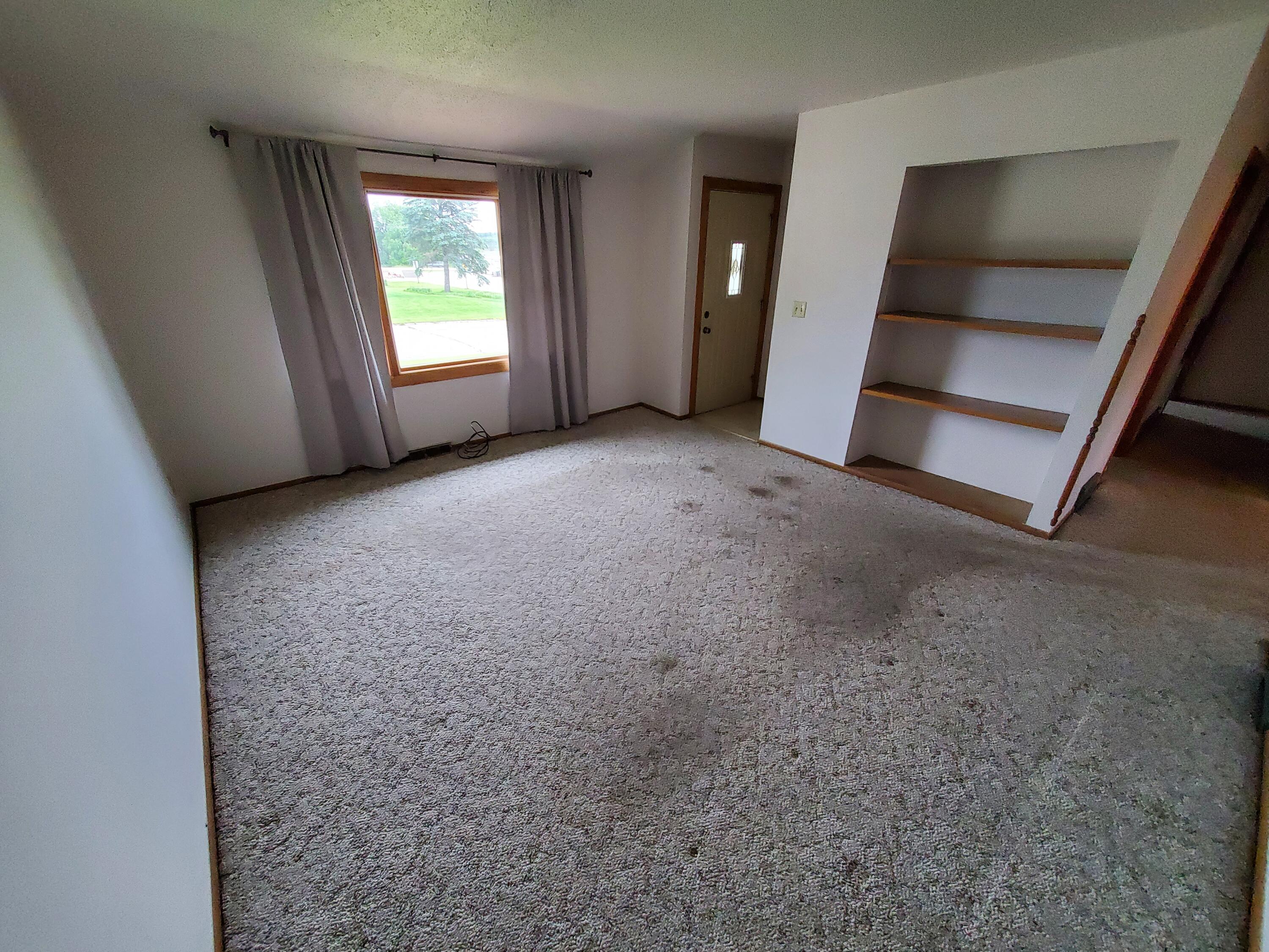 711 Jean Ct
