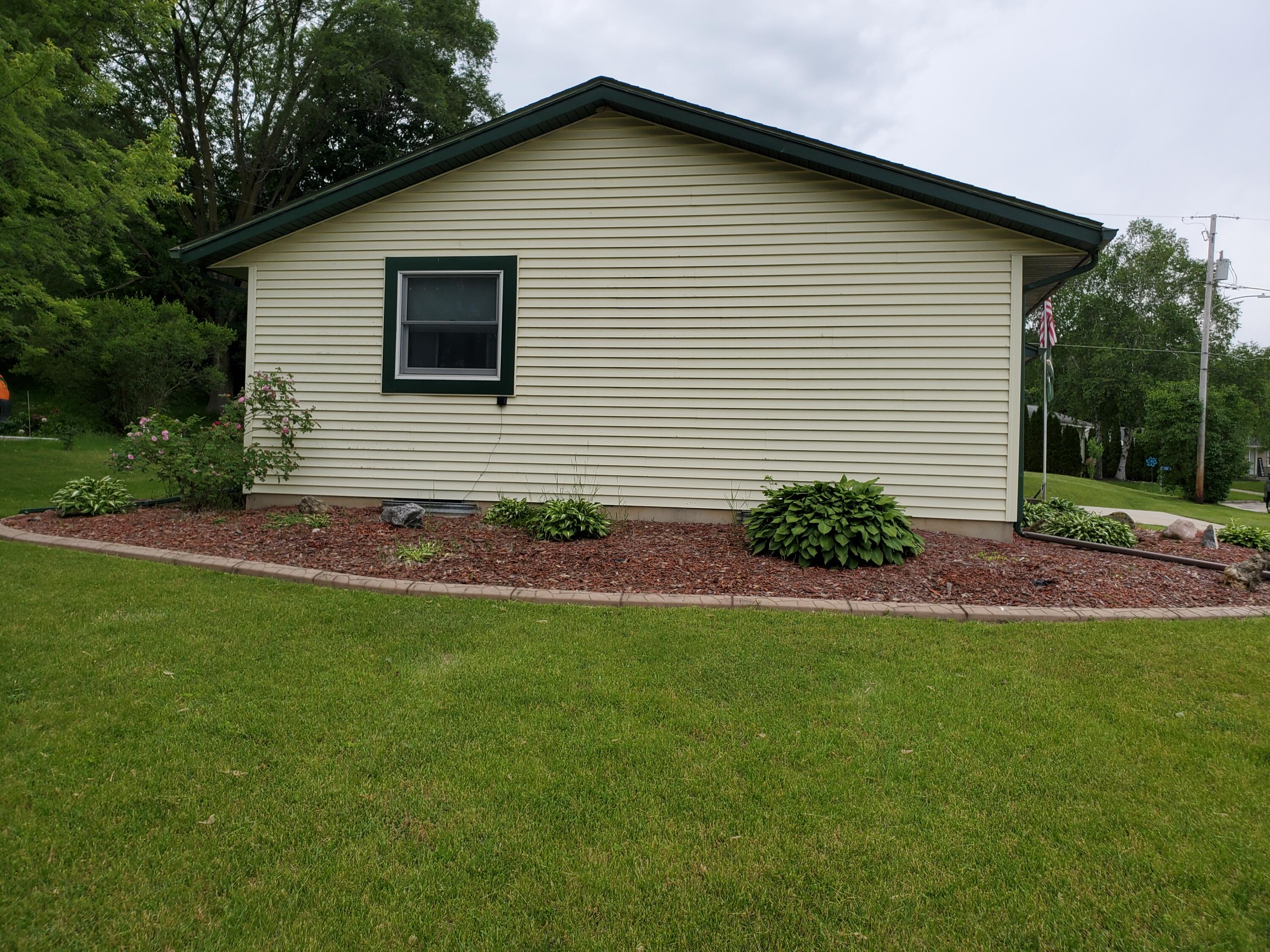 711 Jean Ct