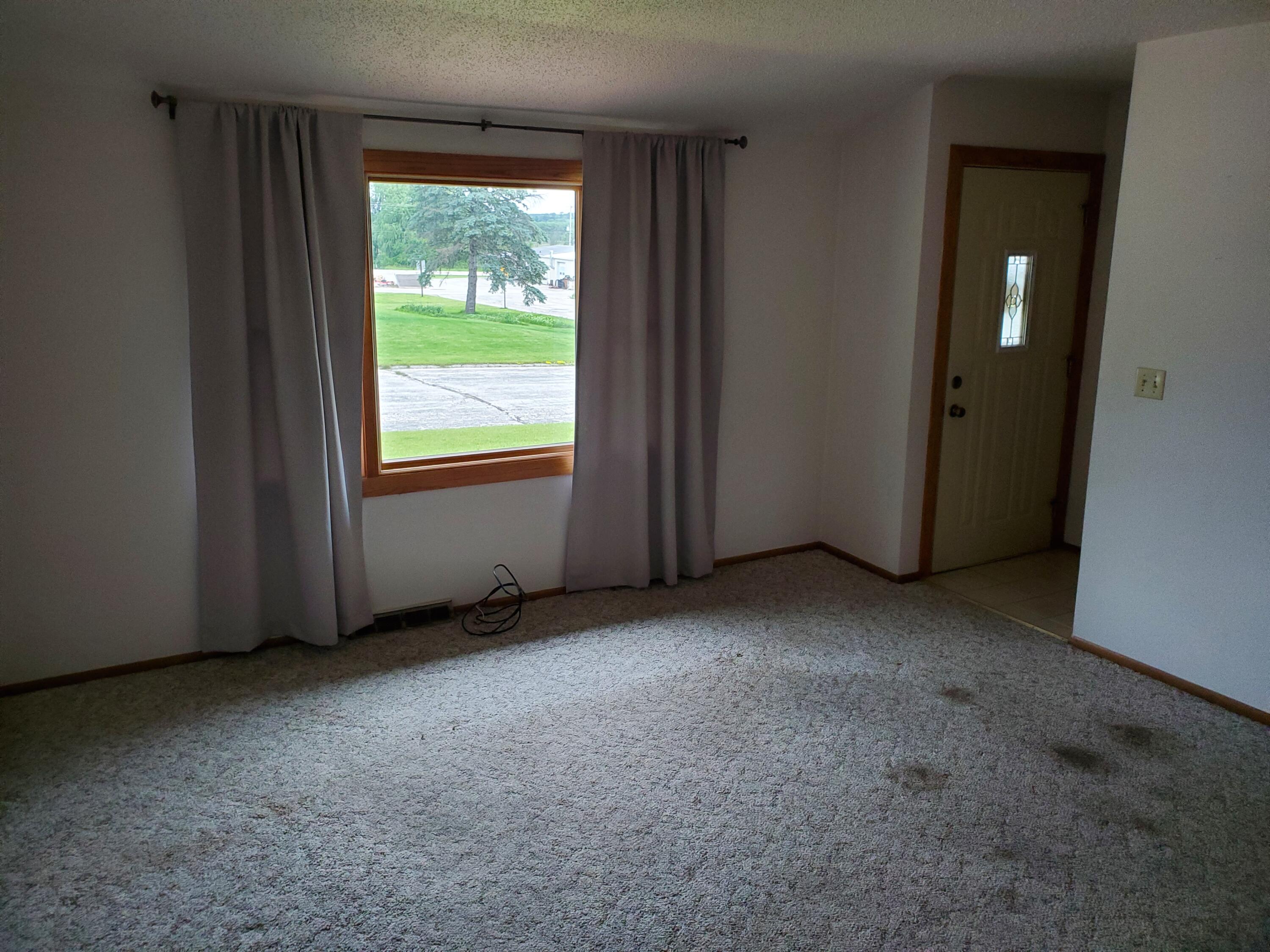 711 Jean Ct