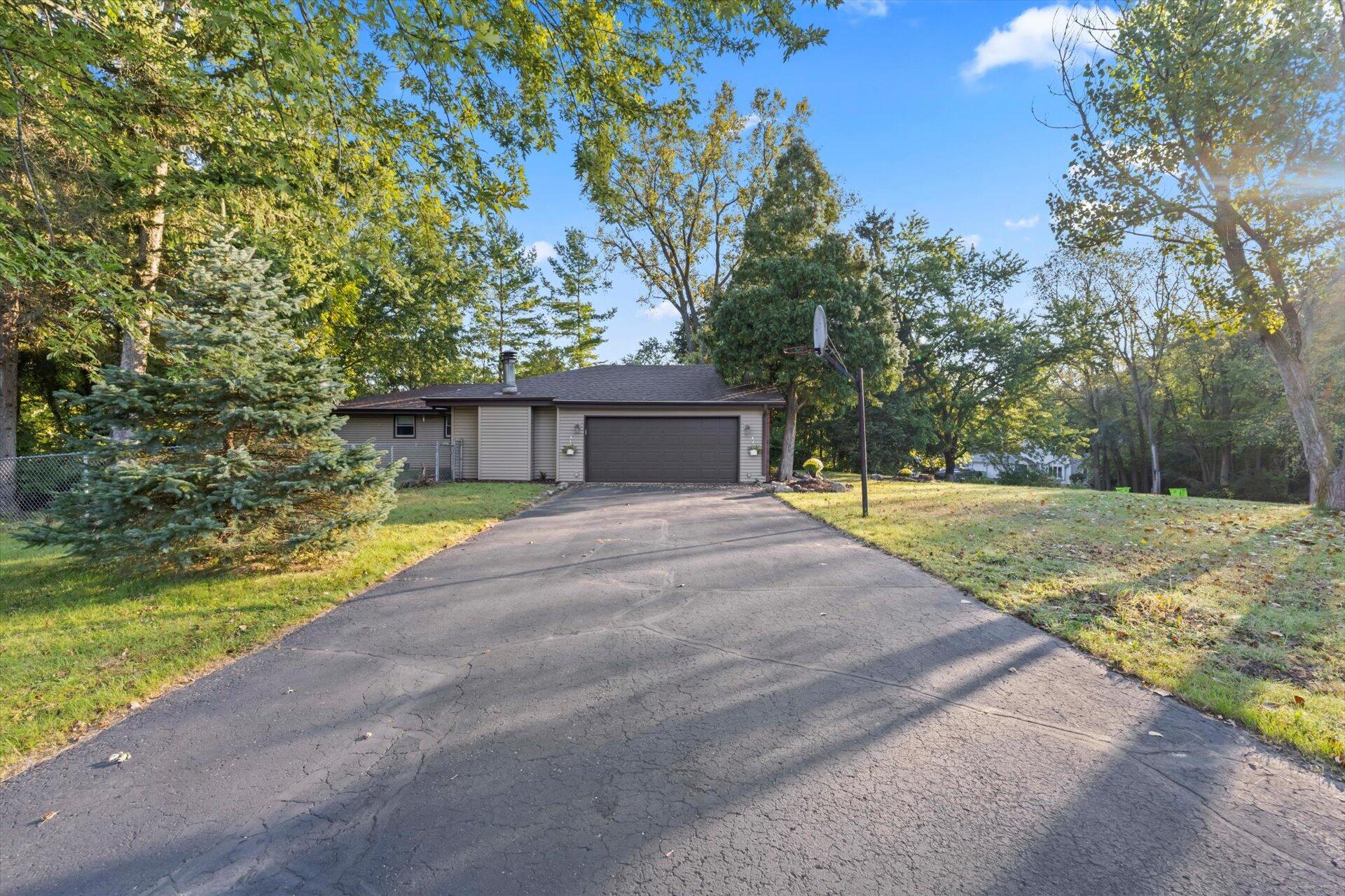 3444 Mount Ln