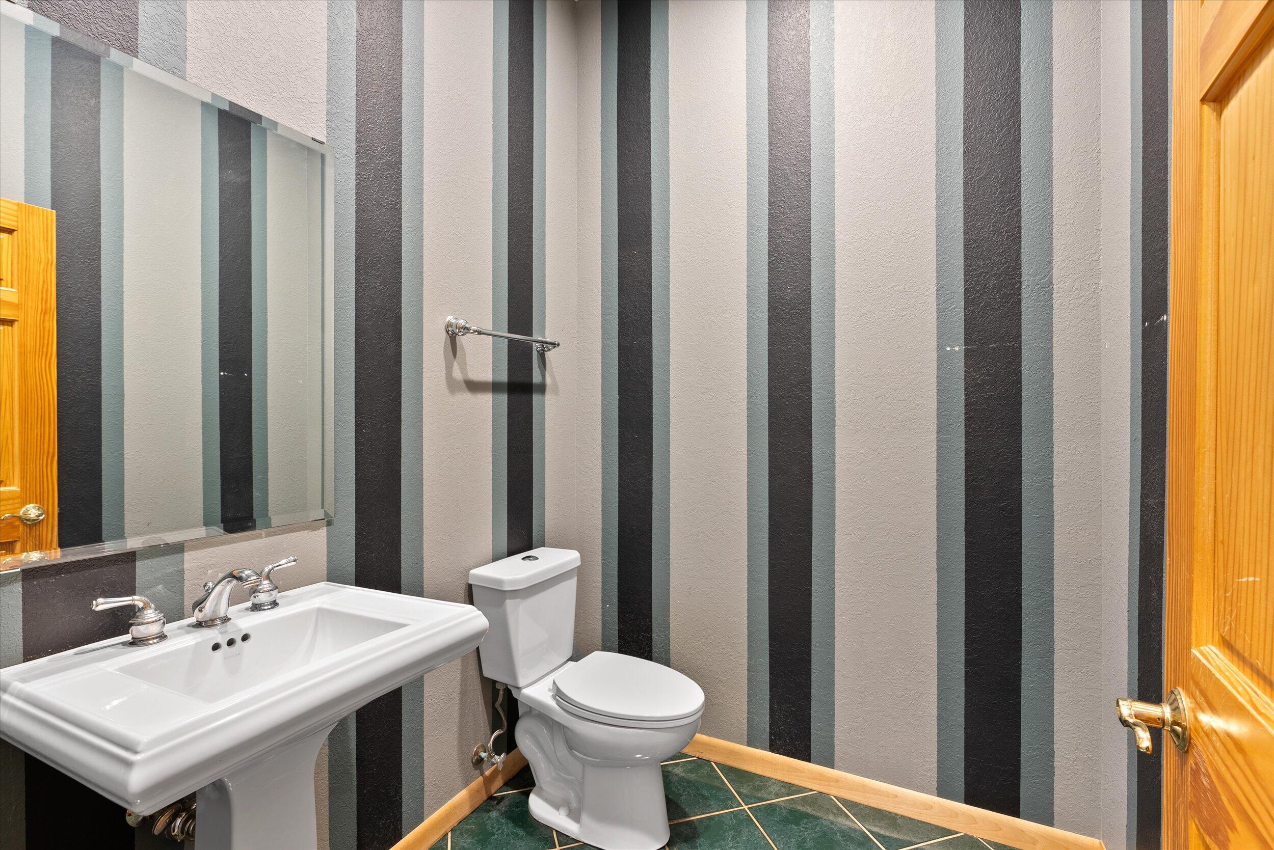 3826 Pleasant Valley Rd