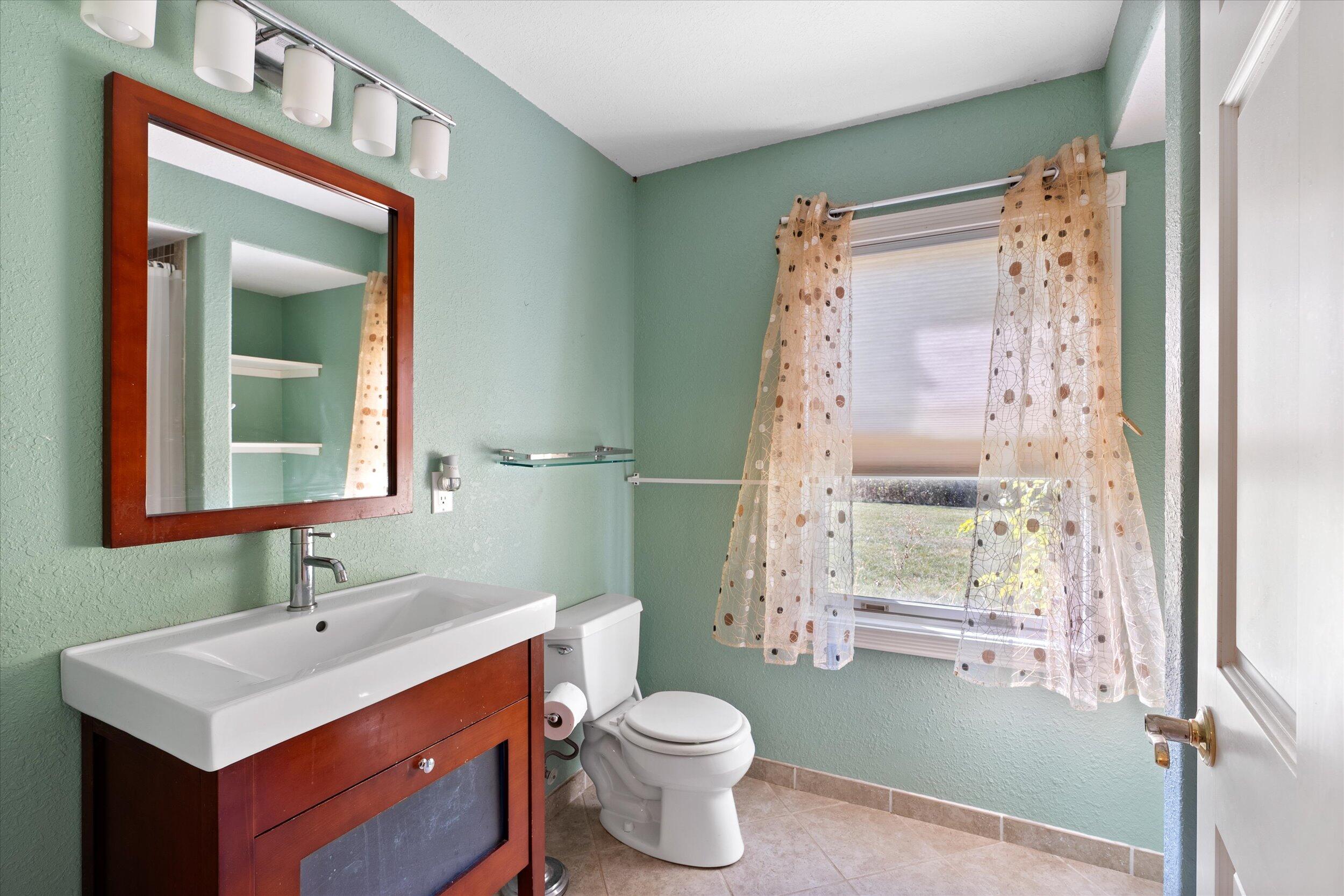 3826 Pleasant Valley Rd