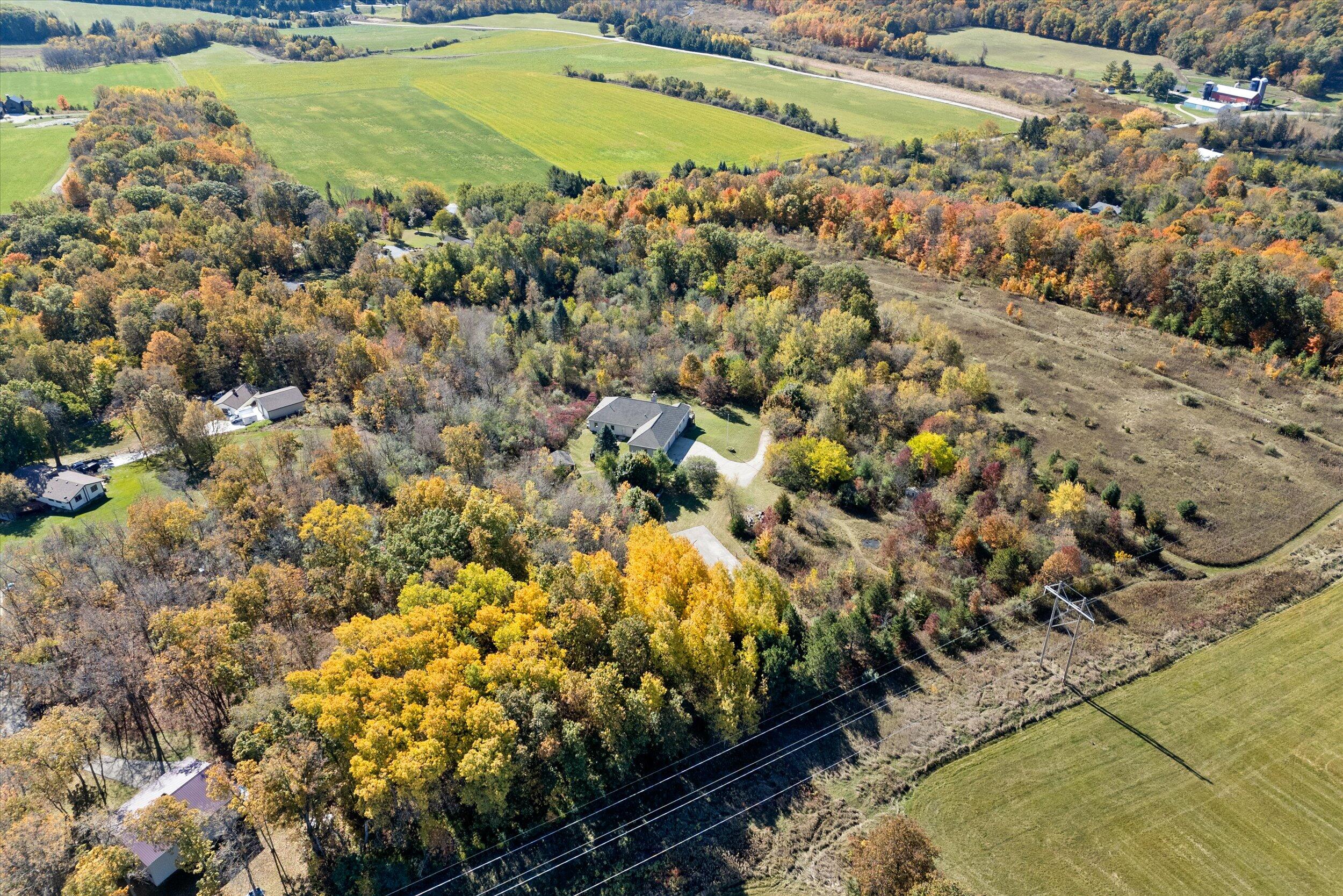 3826 Pleasant Valley Rd