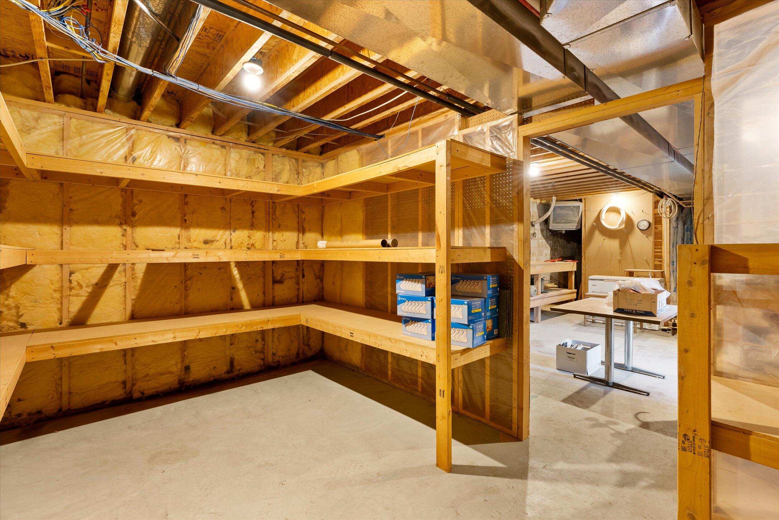 3826 Pleasant Valley Rd