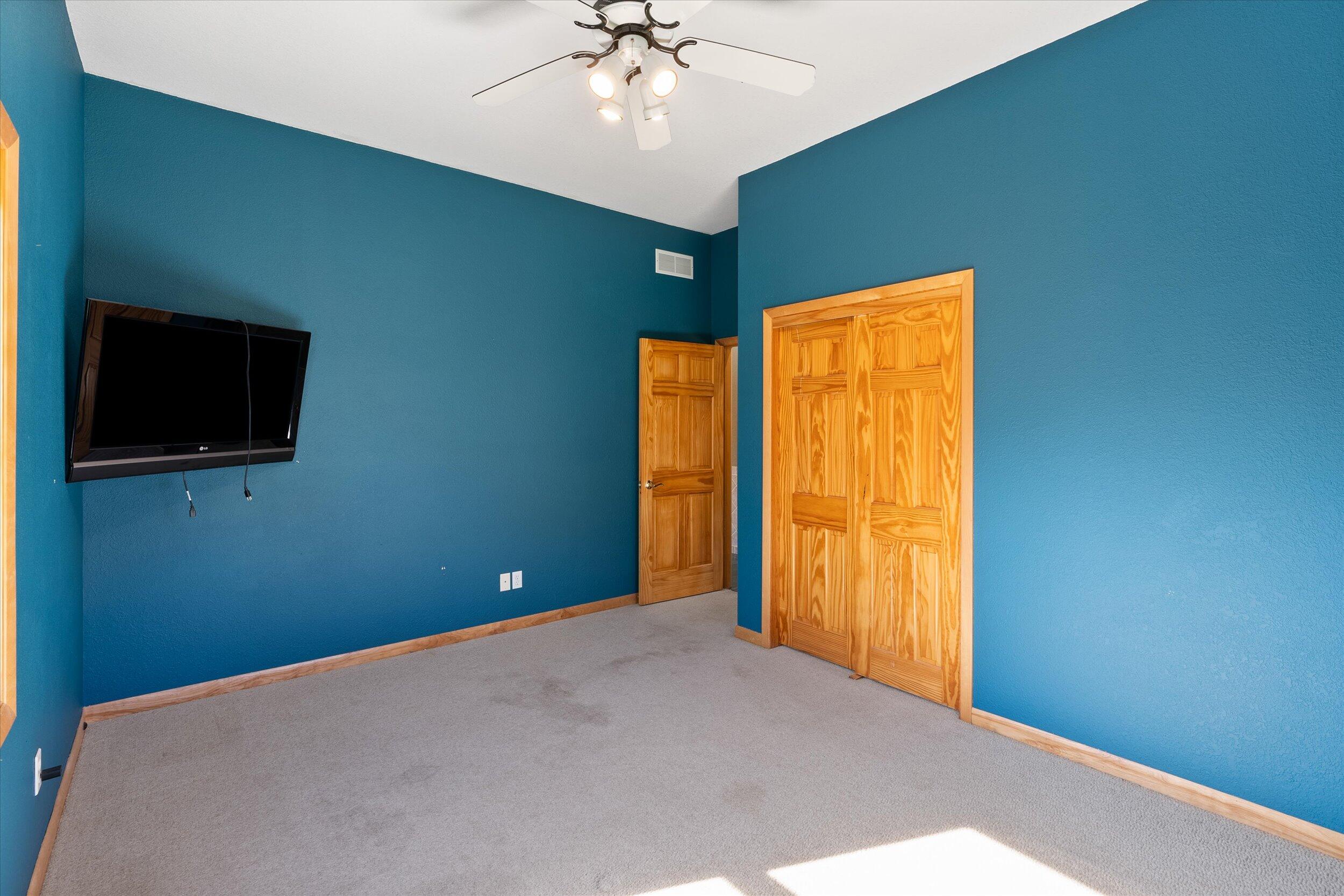 3826 Pleasant Valley Rd