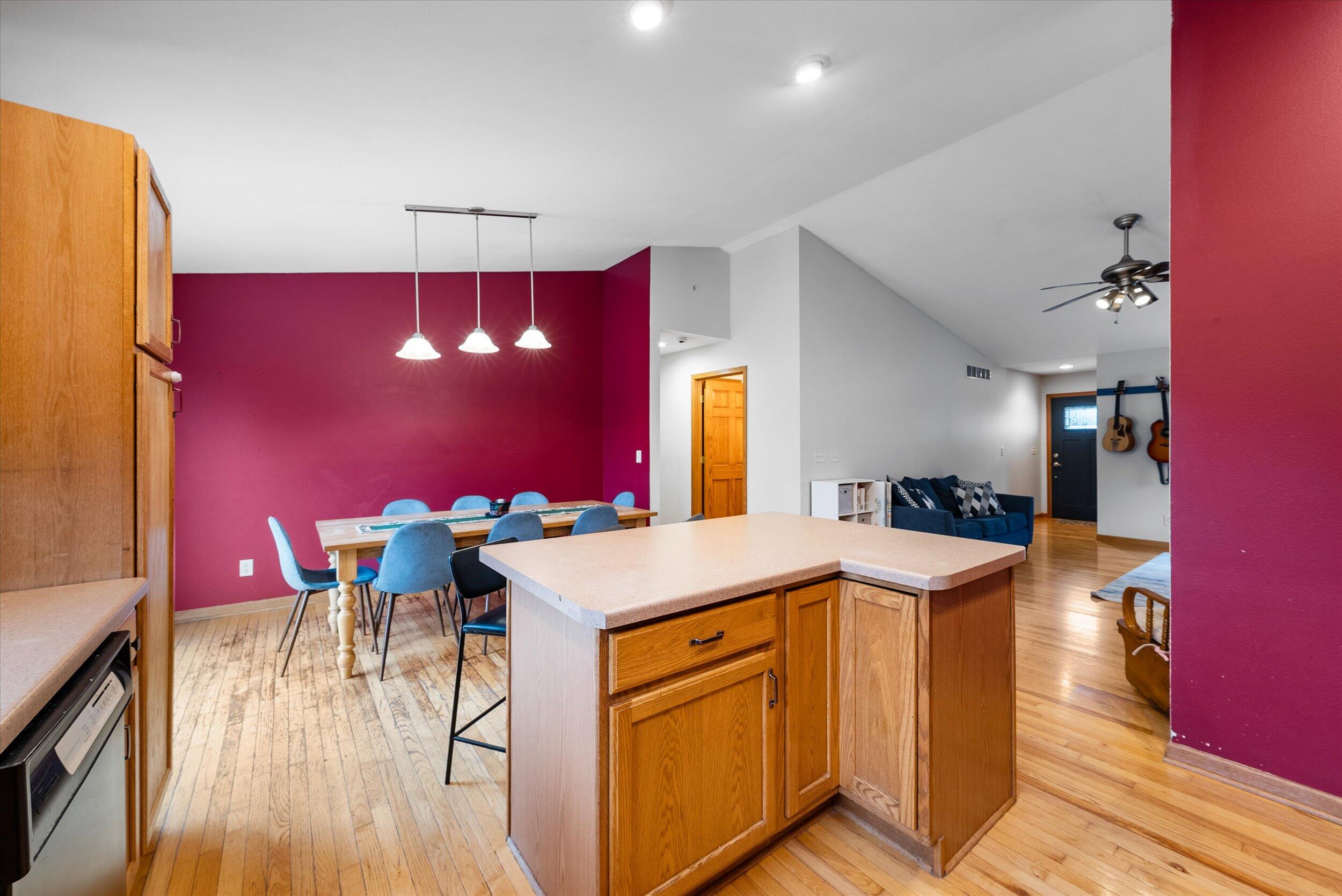 713 Polaris St