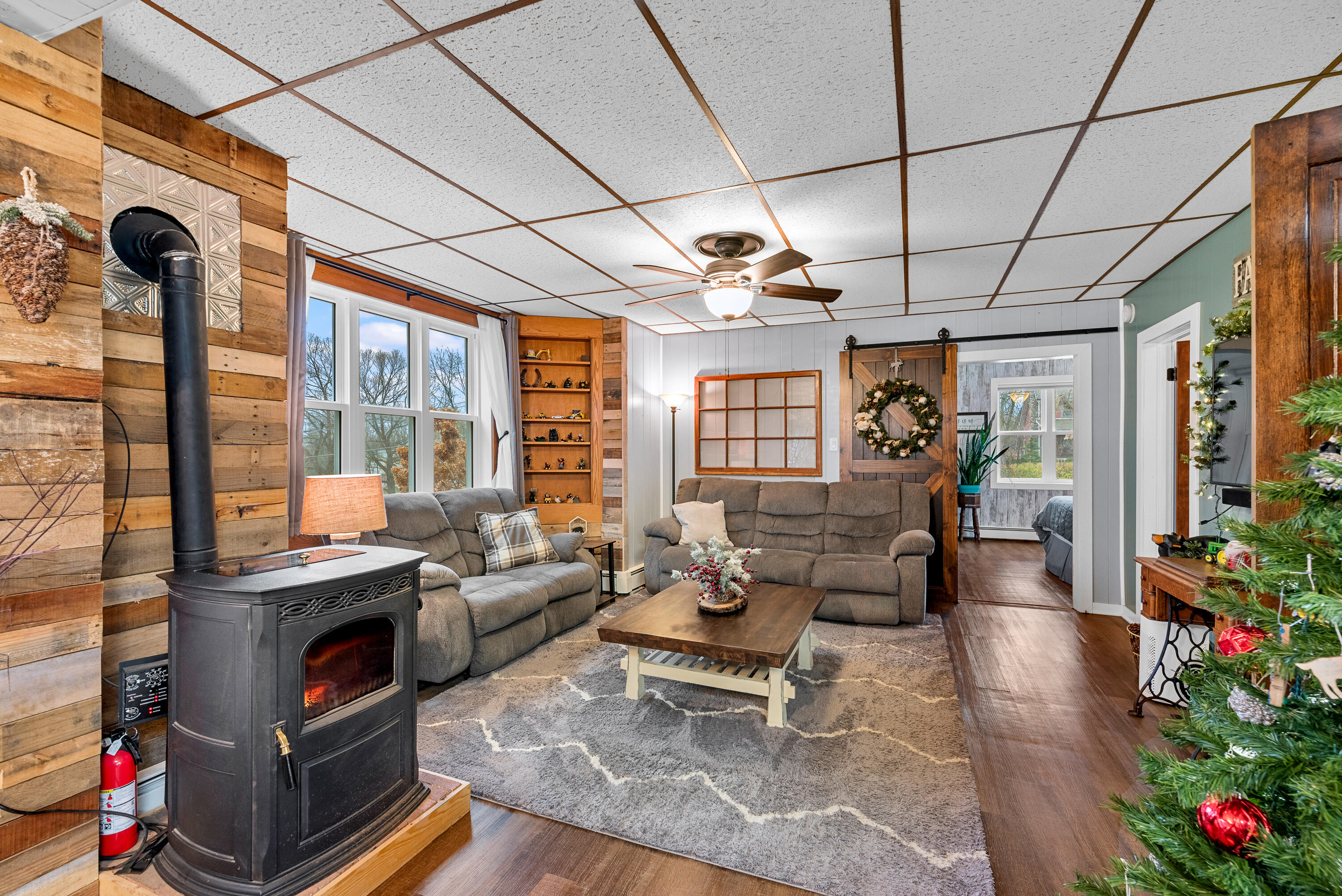 N1605 State Highway 28 -