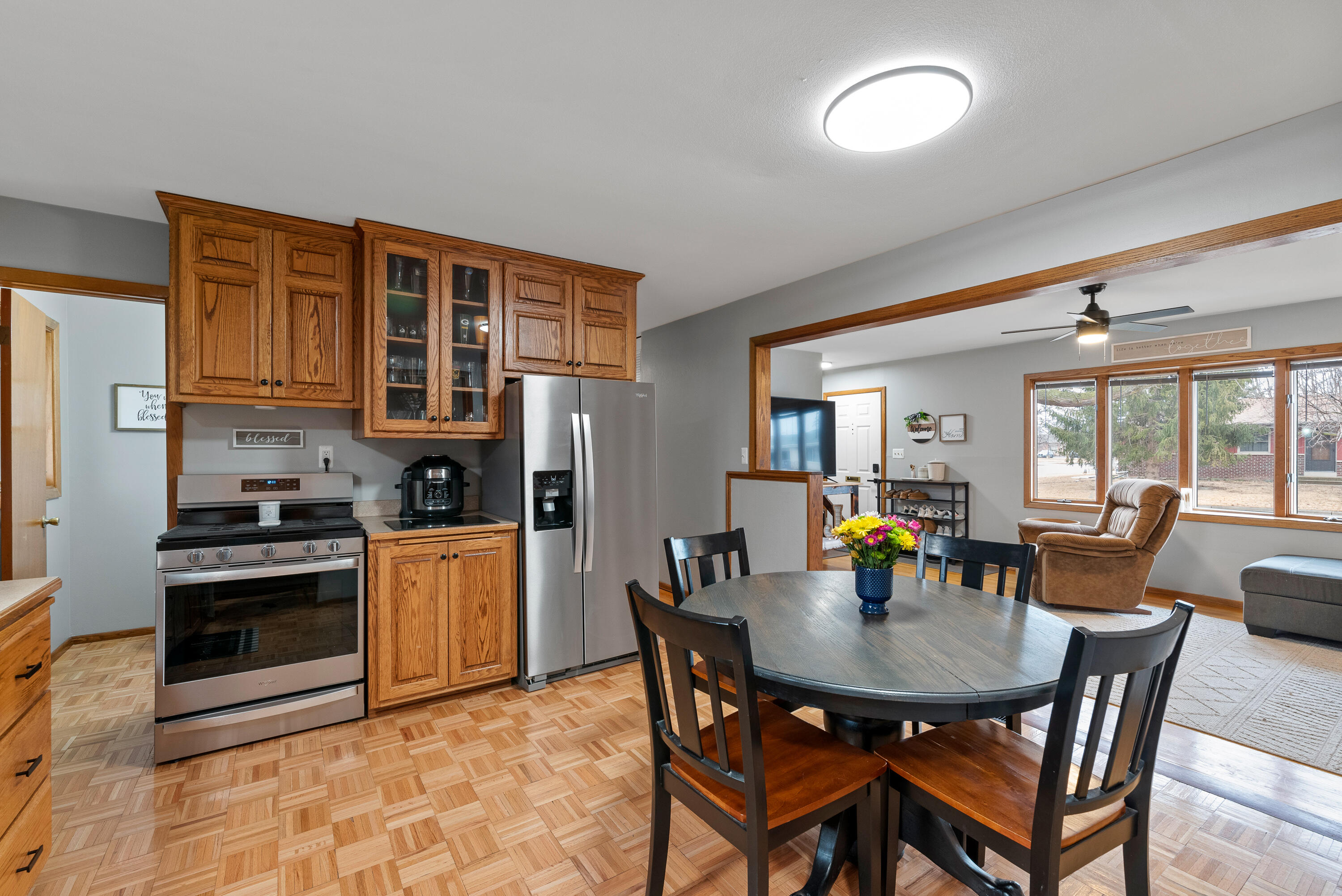 241 Manor Dr