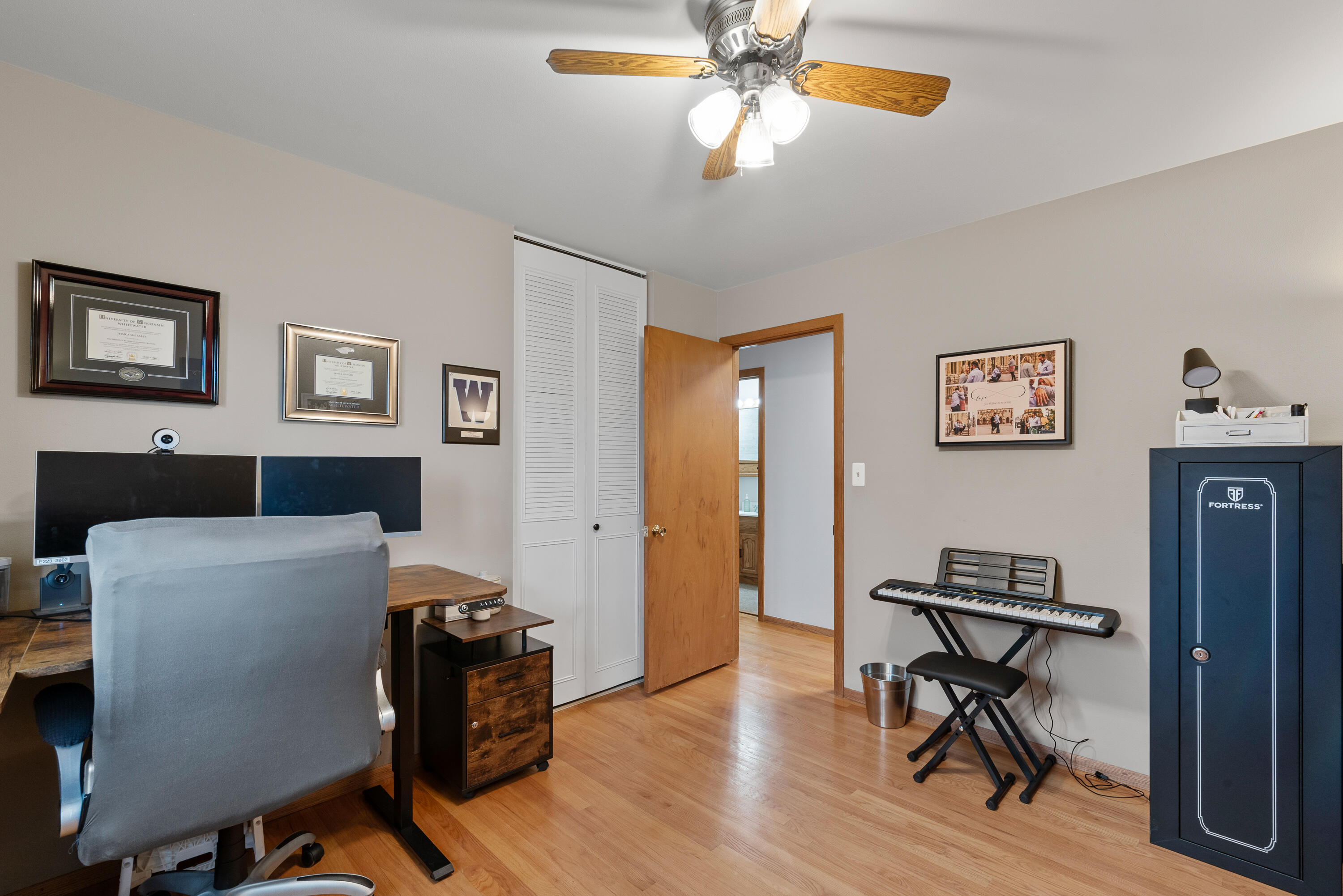 241 Manor Dr