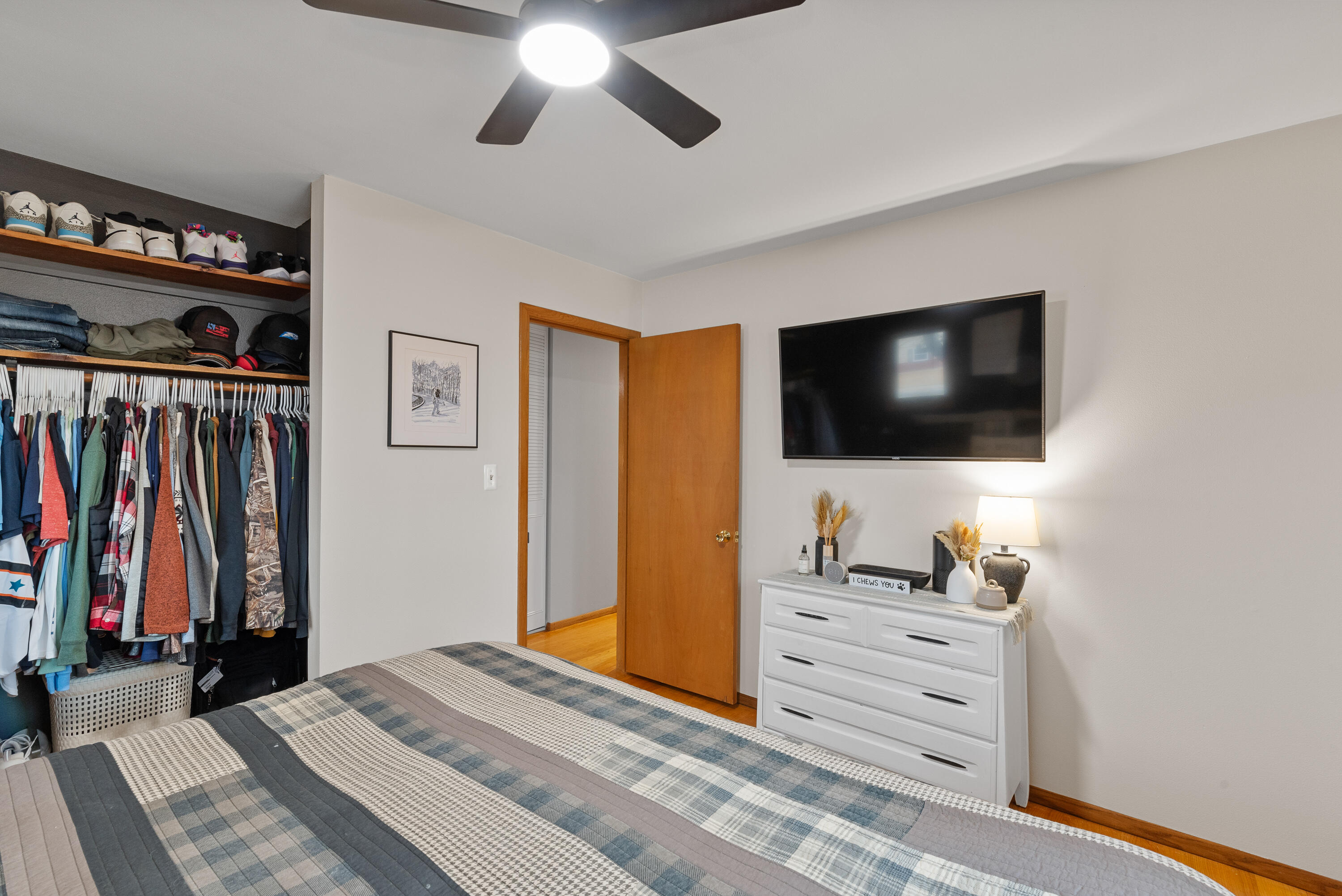 241 Manor Dr