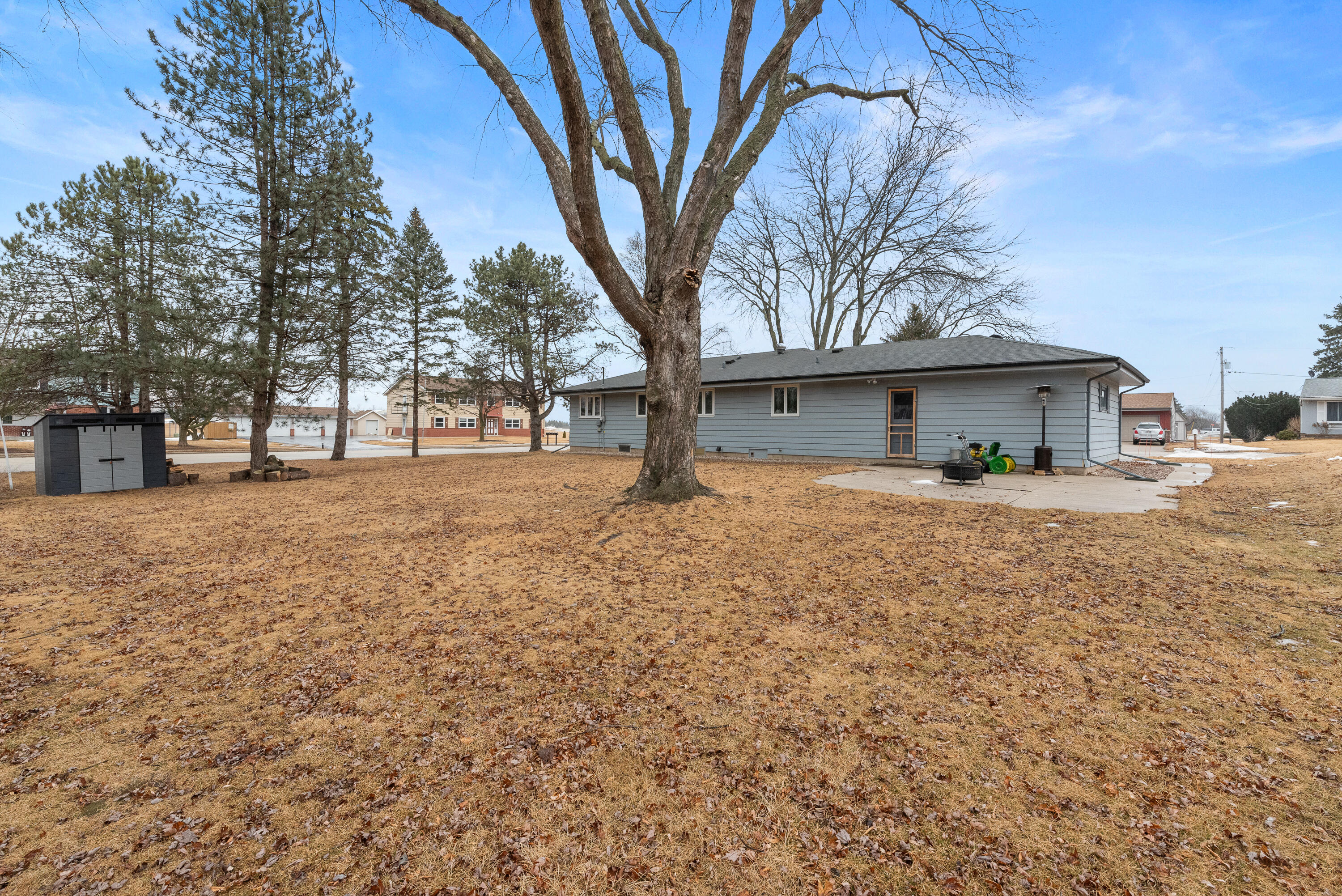 241 Manor Dr