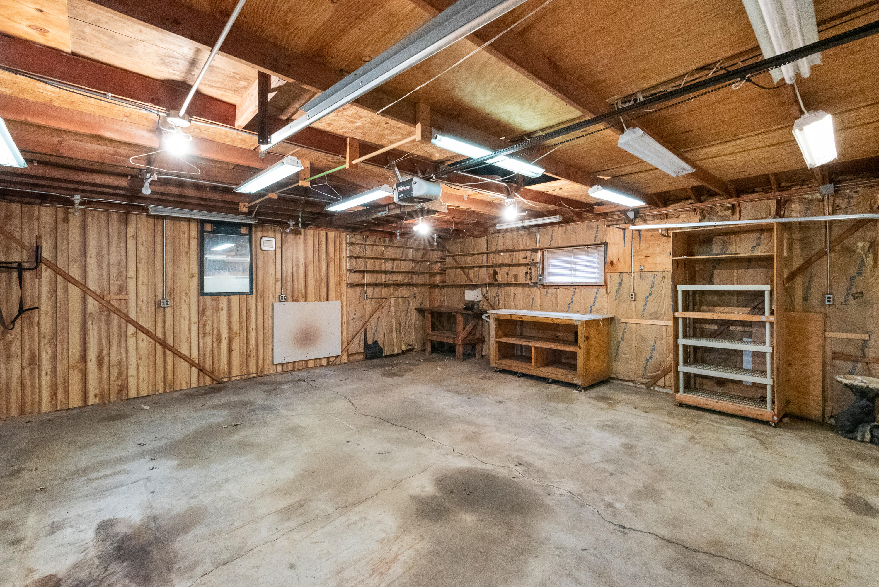 555 E Golden Ln