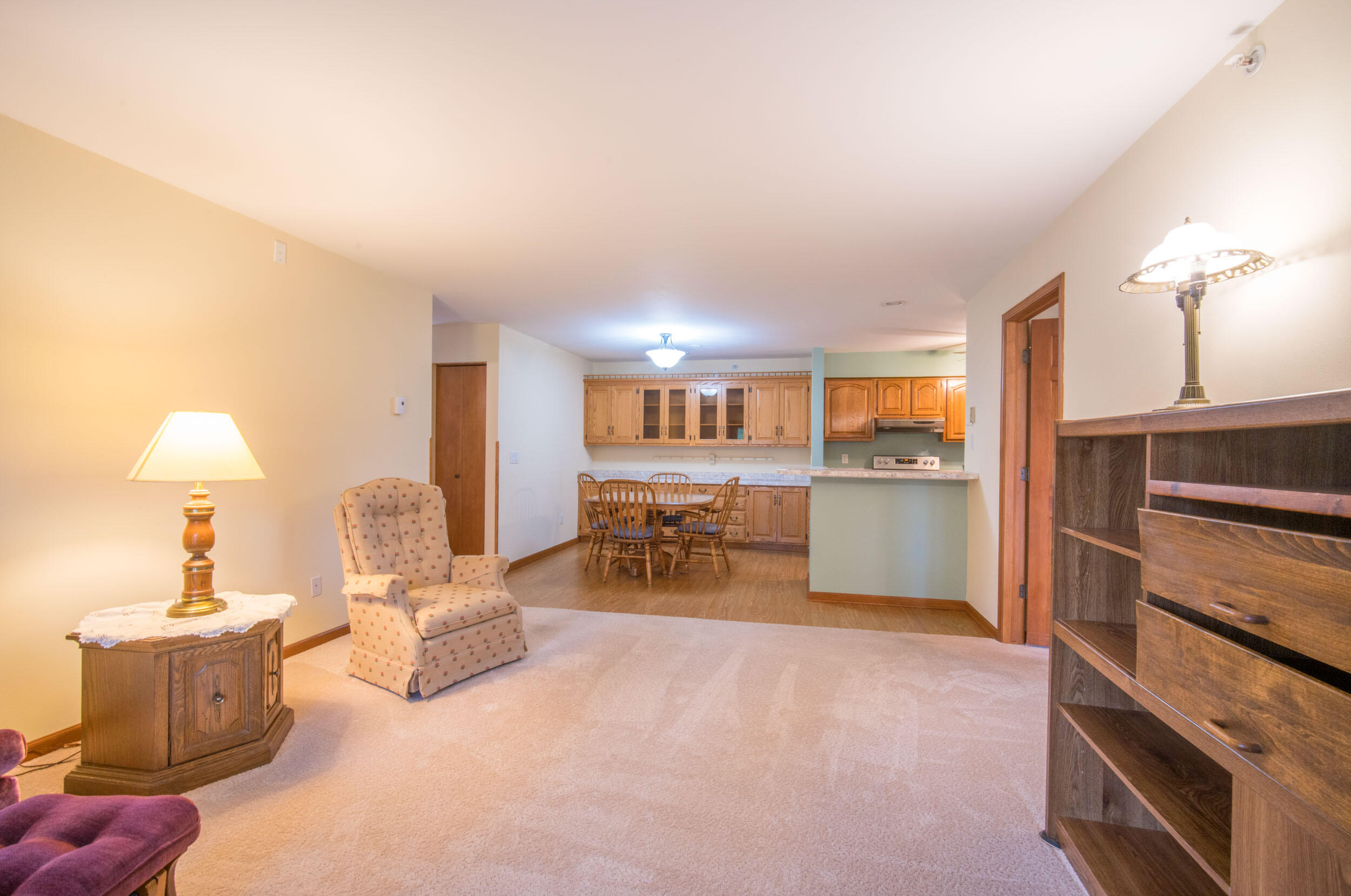 530 N Silverbrook Dr Unit: 128
