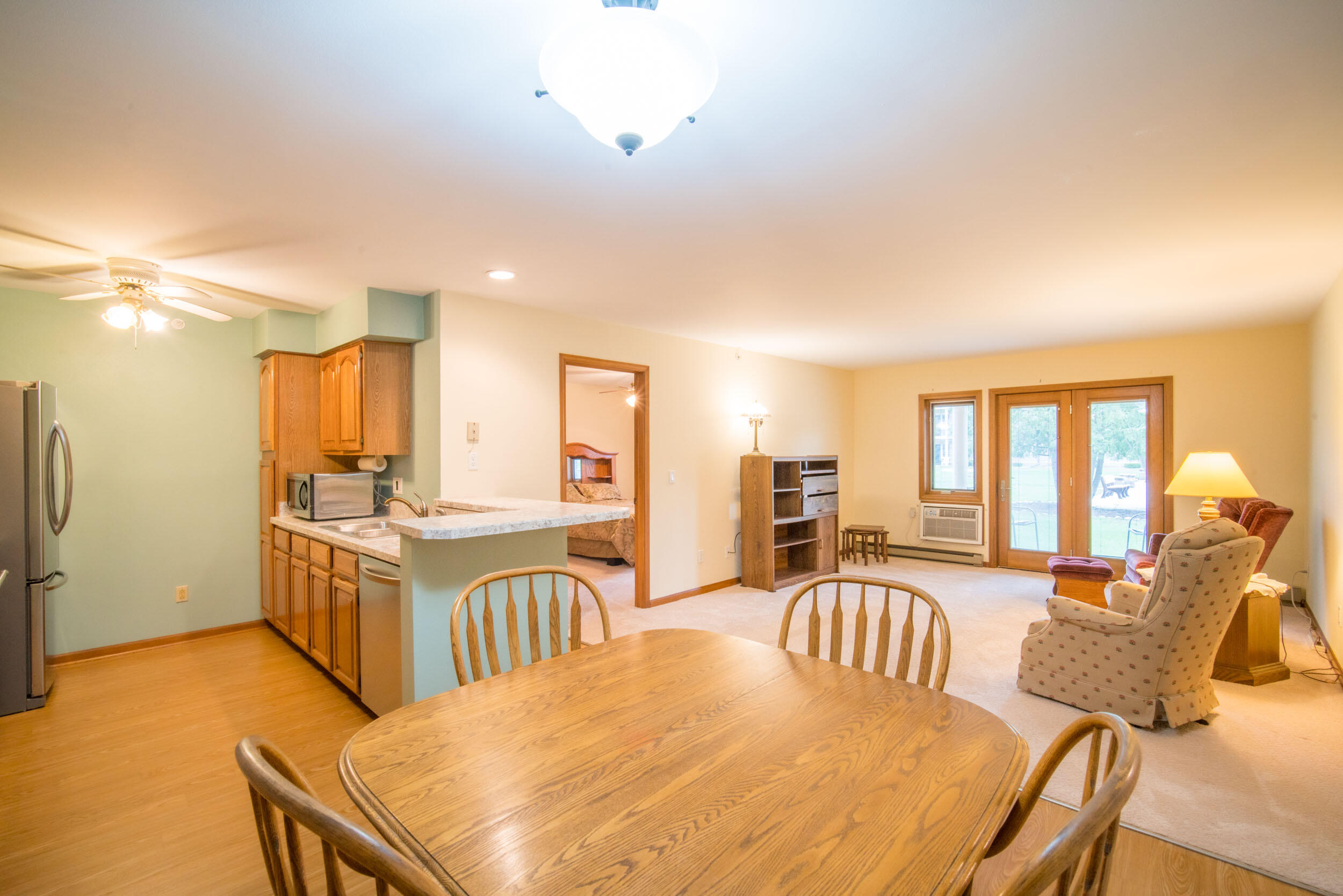 530 N Silverbrook Dr Unit: 128