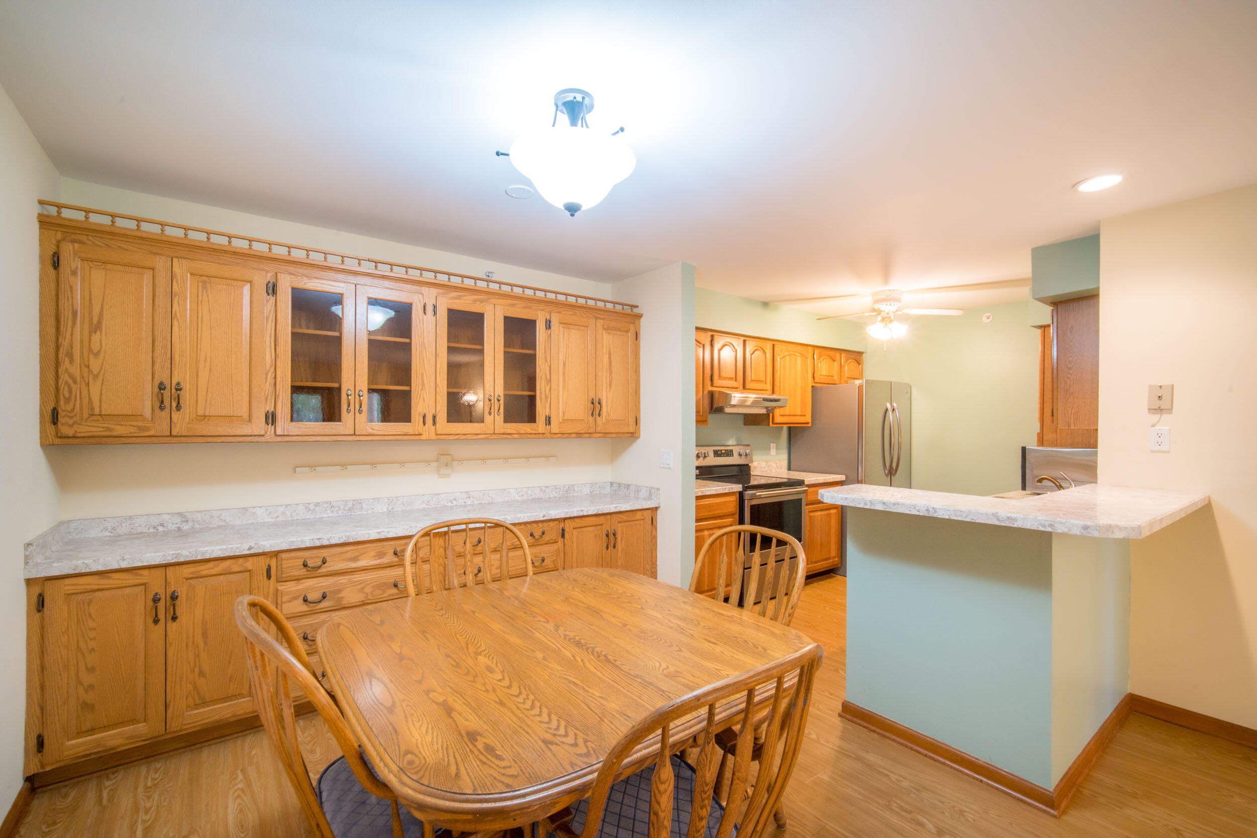530 N Silverbrook Dr Unit: 128