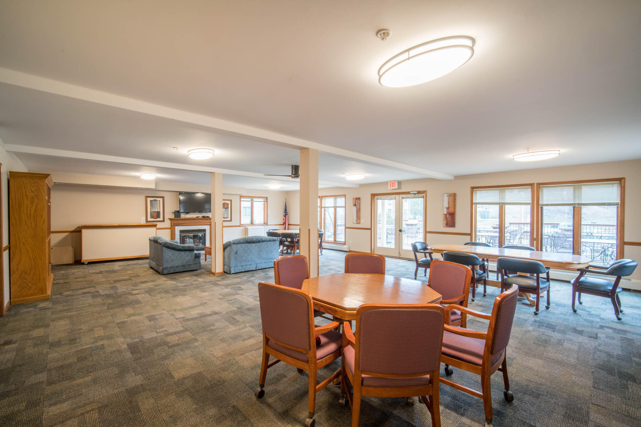 530 N Silverbrook Dr Unit: 128