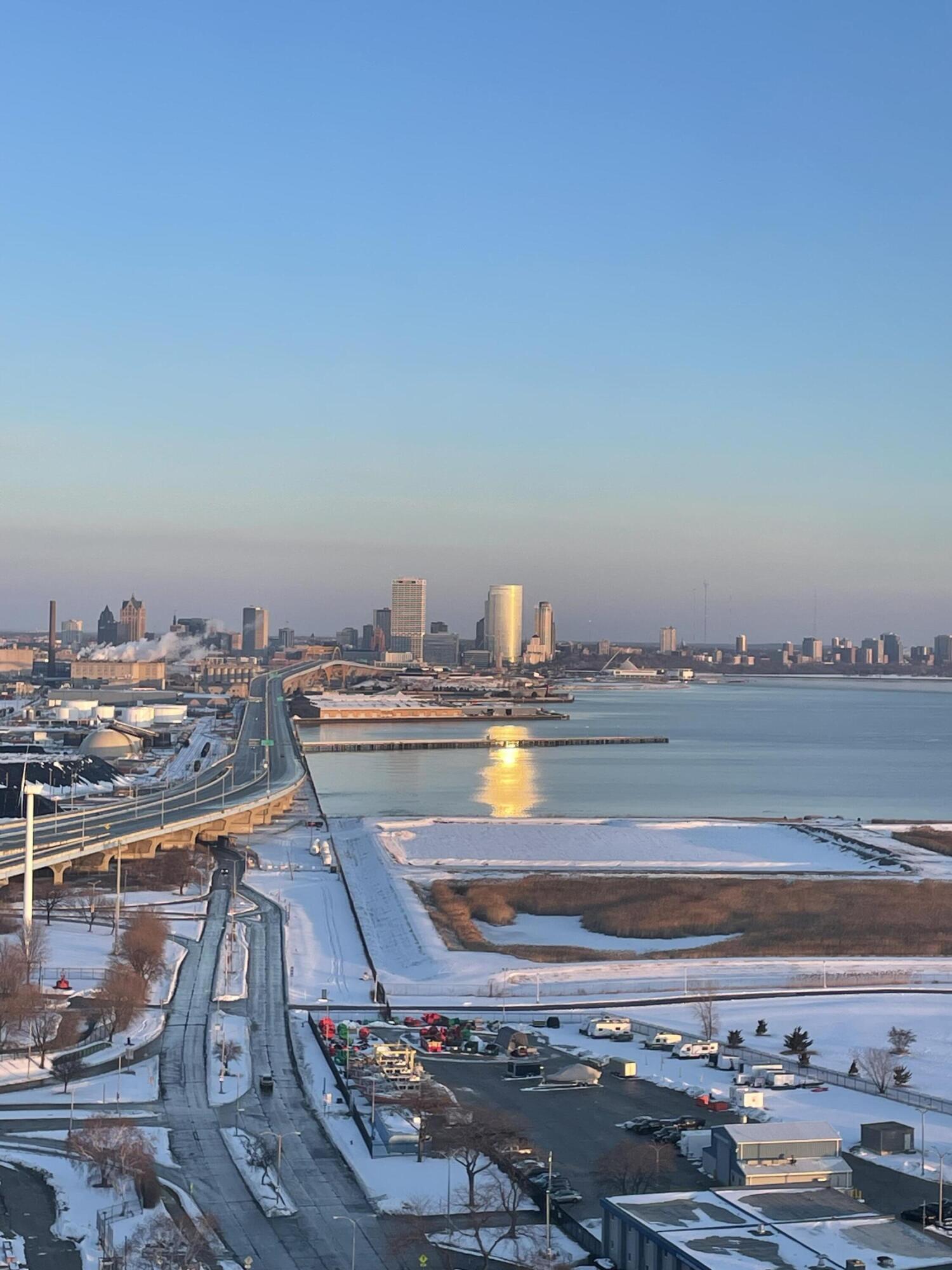 2525 S Shore Dr Unit: 25C