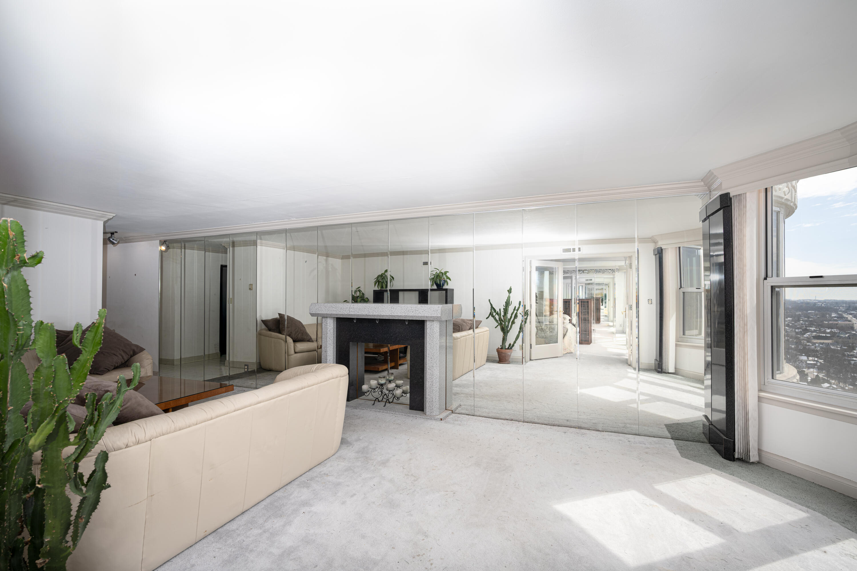 2525 S Shore Dr Unit: 25C