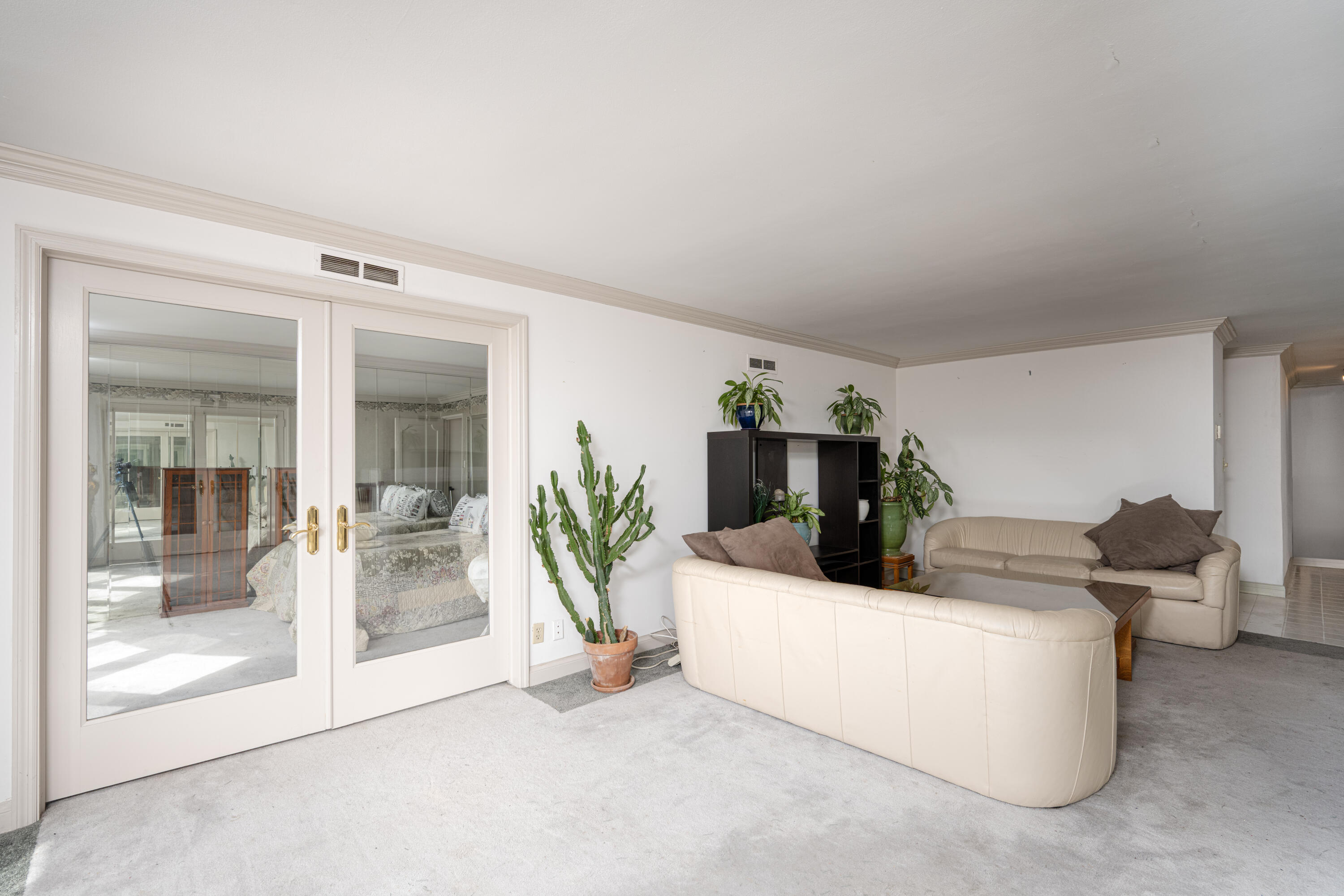 2525 S Shore Dr Unit: 25C