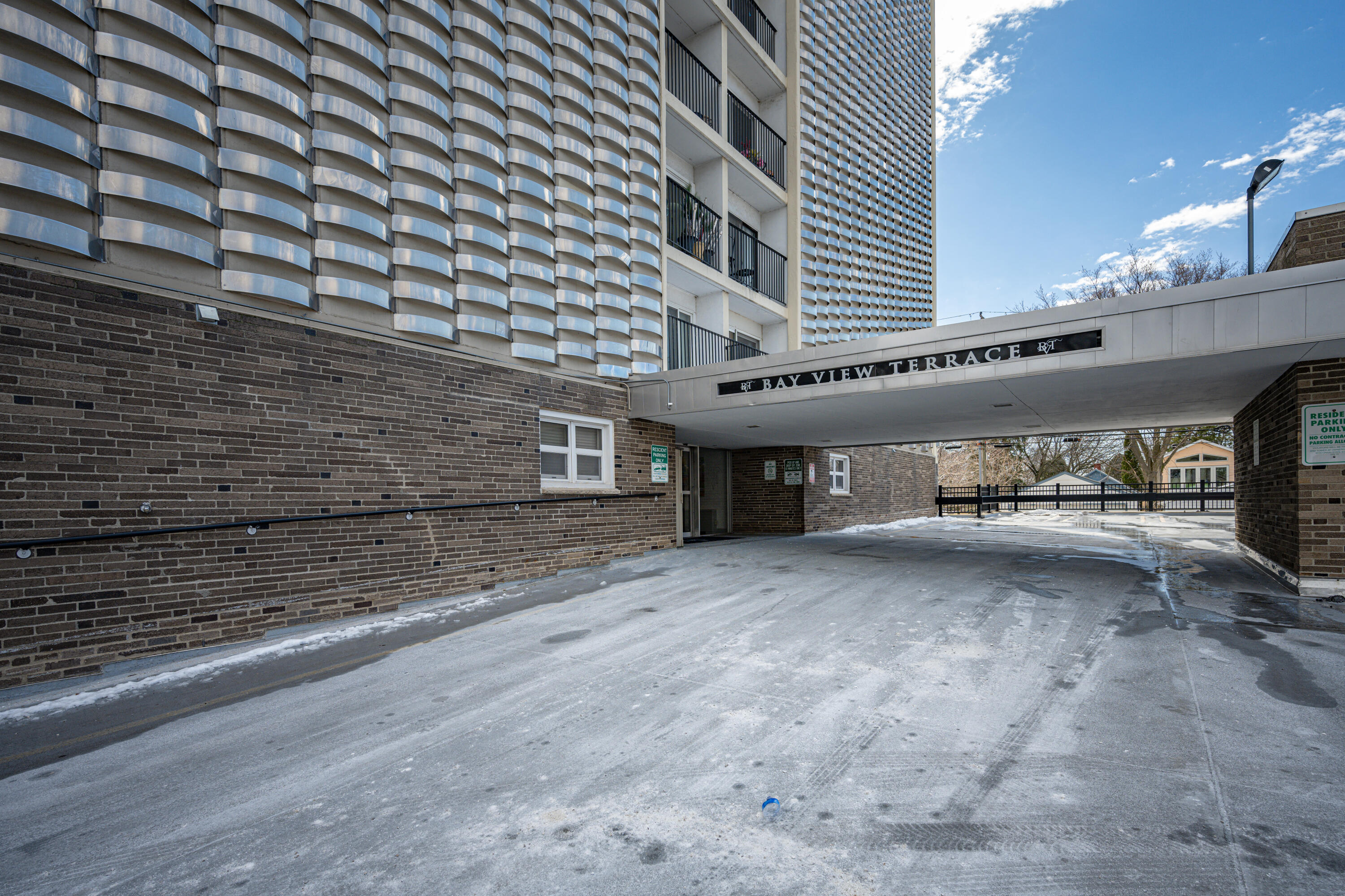 2525 S Shore Dr Unit: 25C