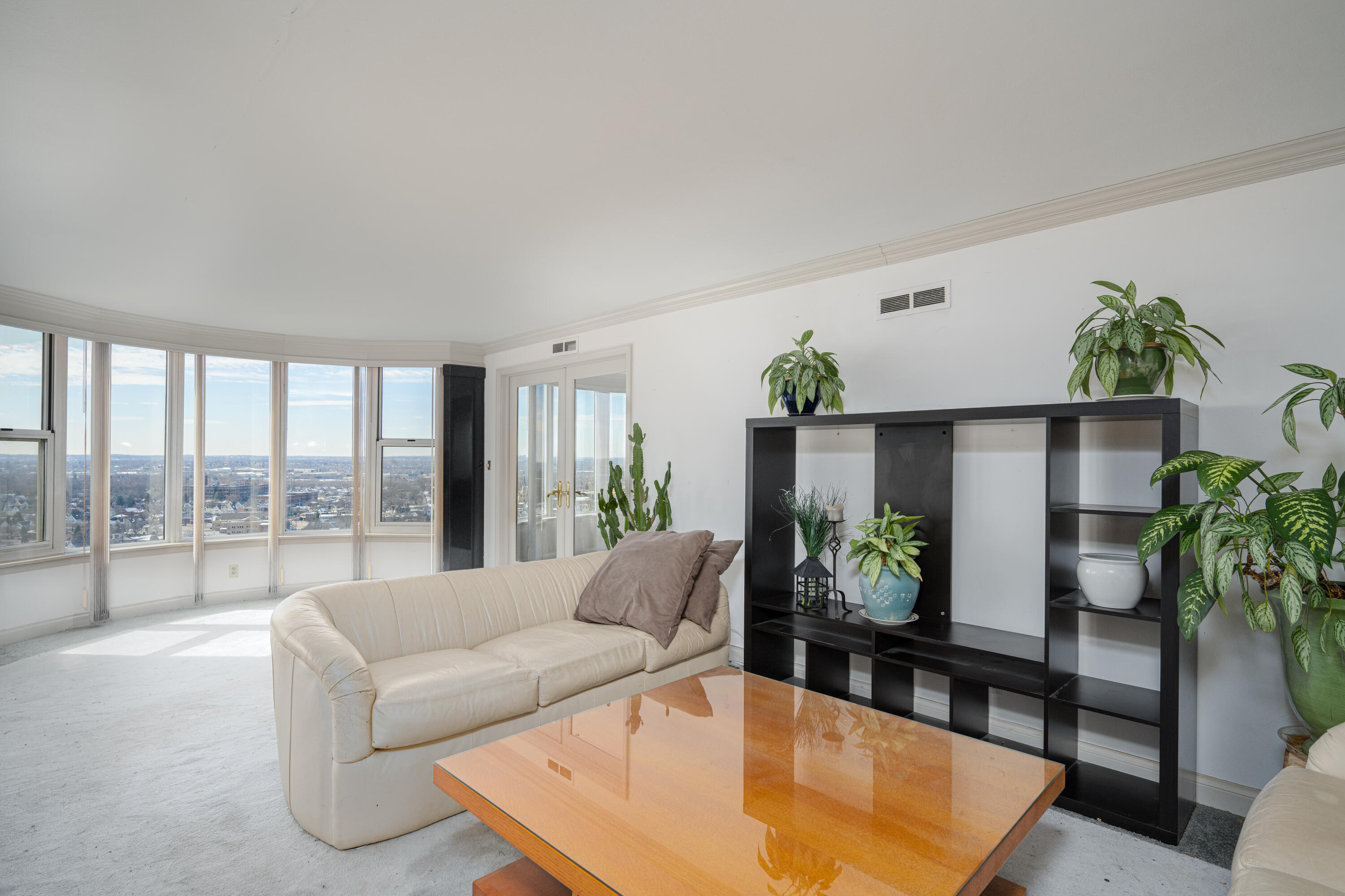 2525 S Shore Dr Unit: 25C