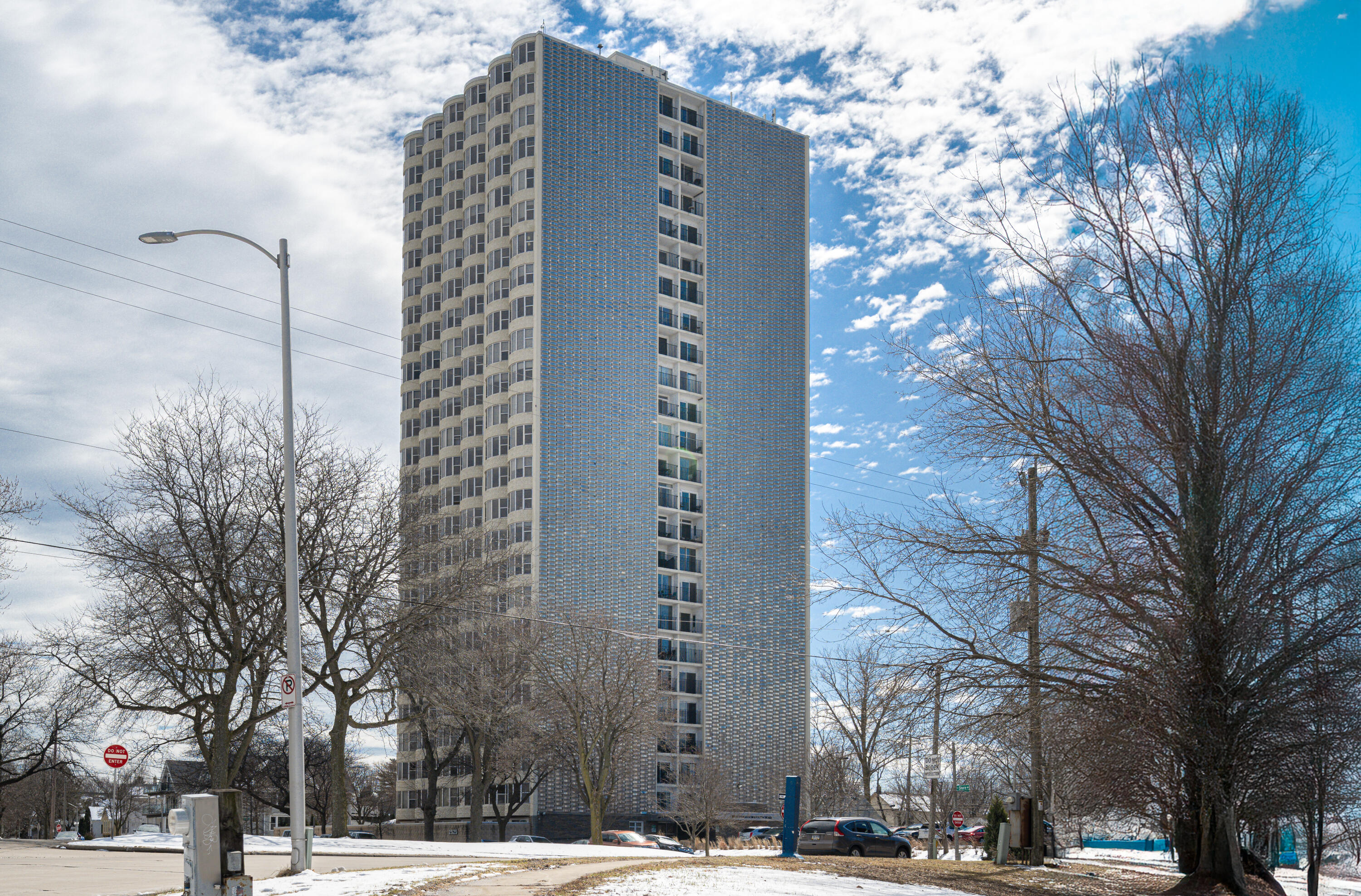 2525 S Shore Dr Unit: 25C