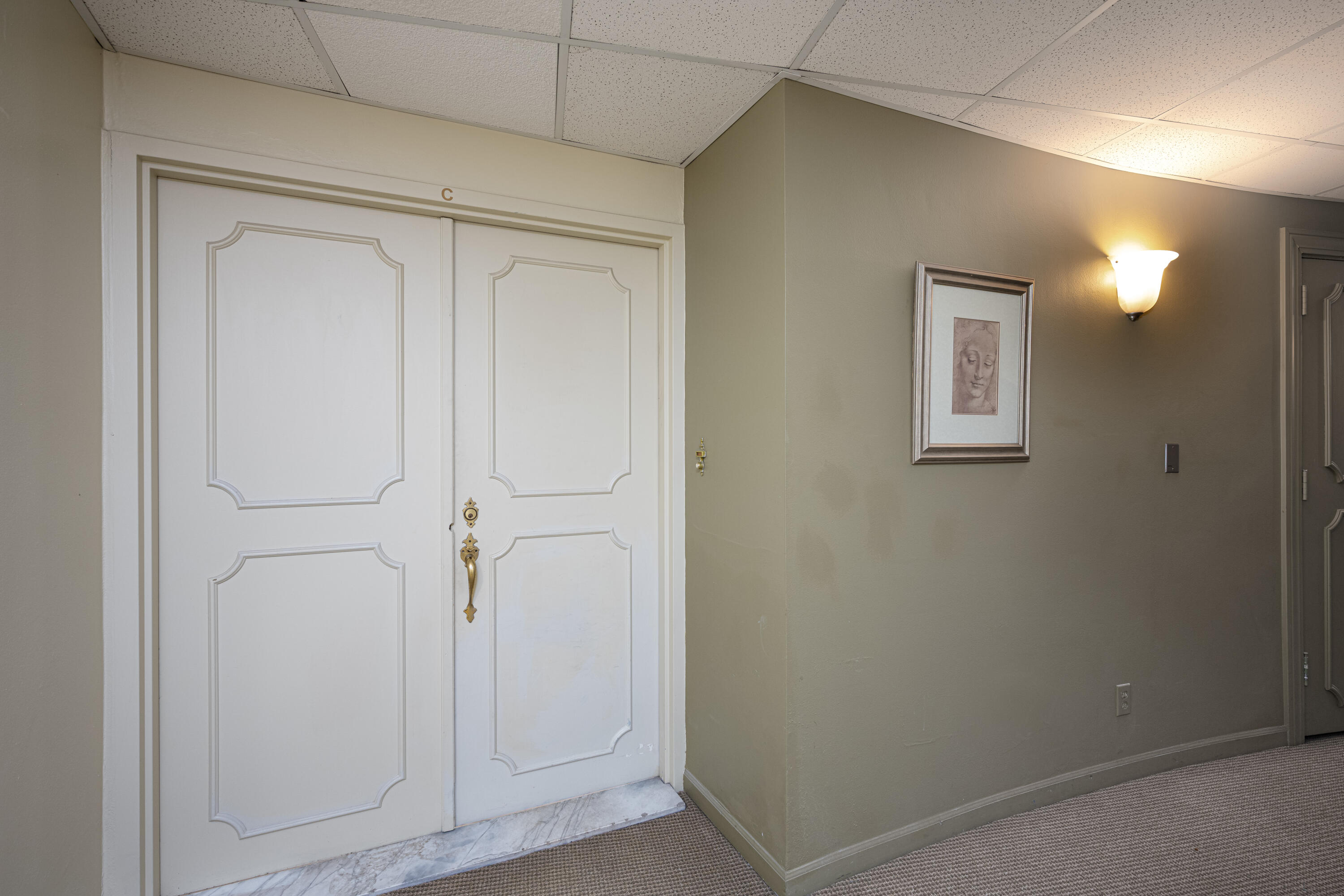 2525 S Shore Dr Unit: 25C