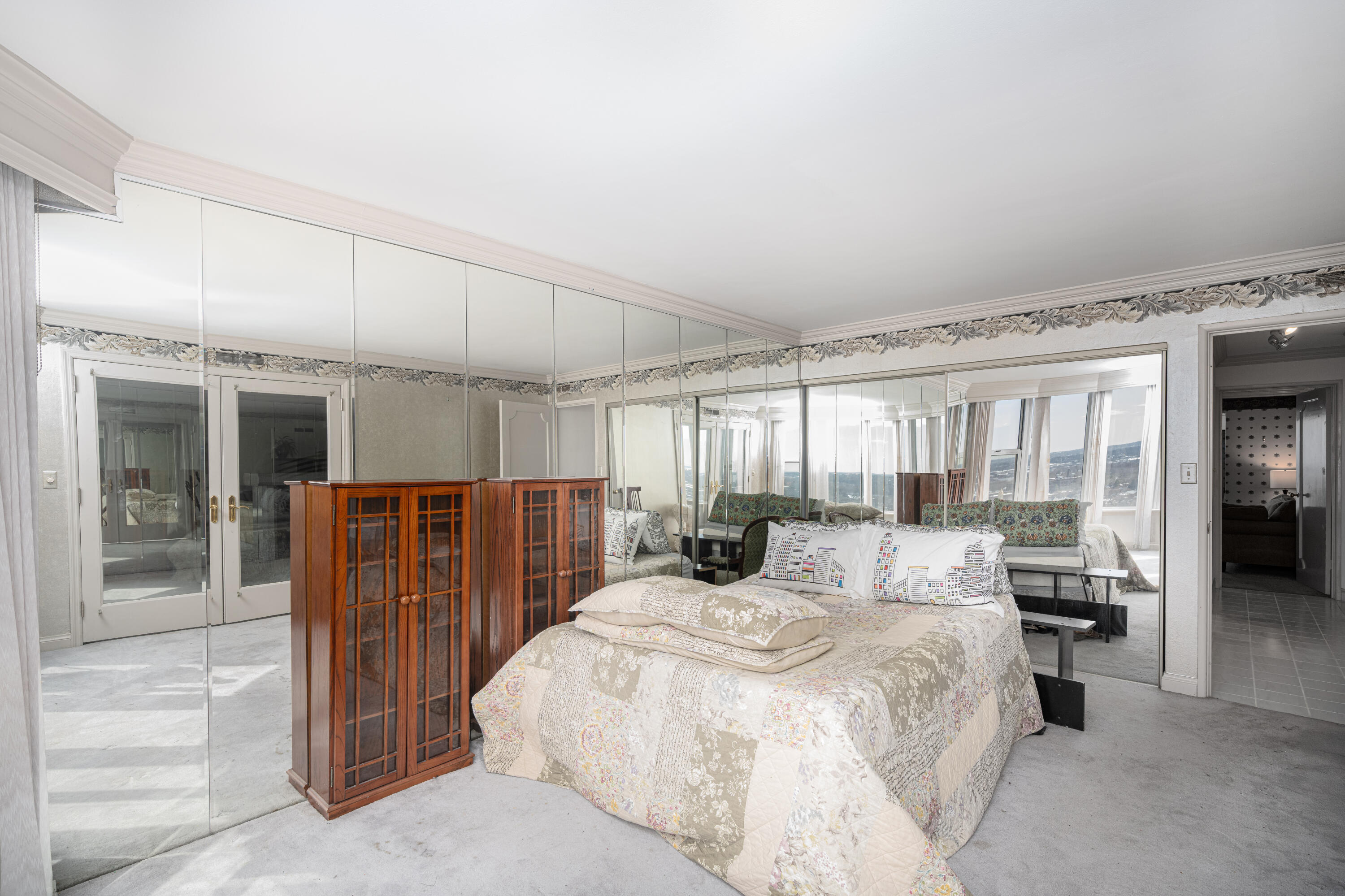 2525 S Shore Dr Unit: 25C