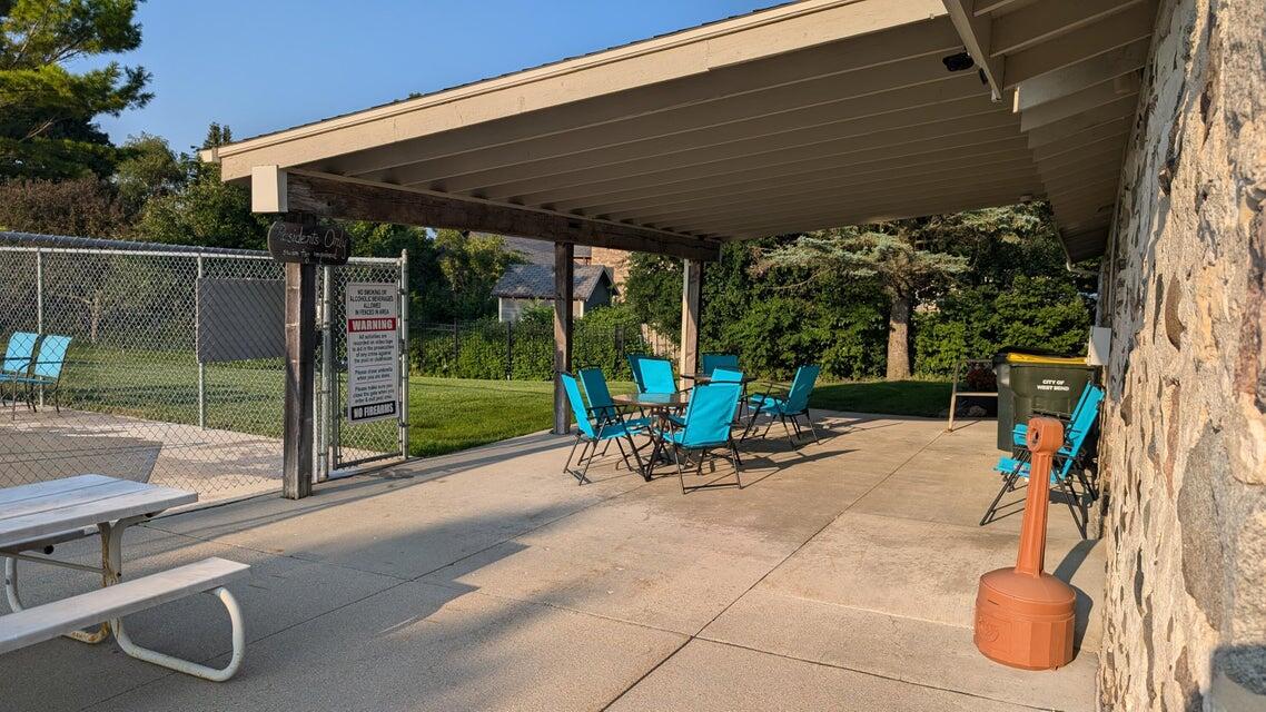 618 Westridge Dr
