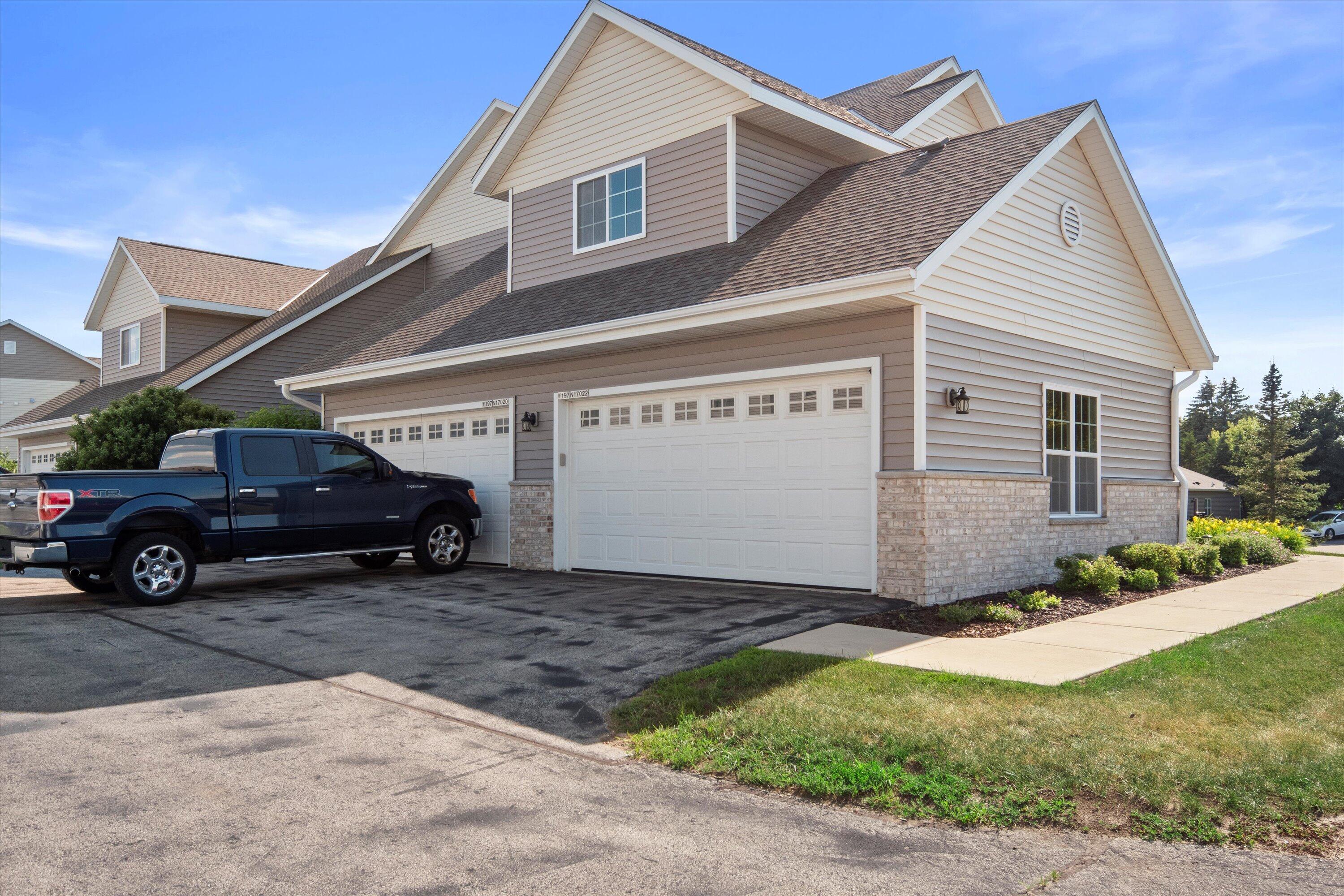W197N17022 Stonewall Dr
