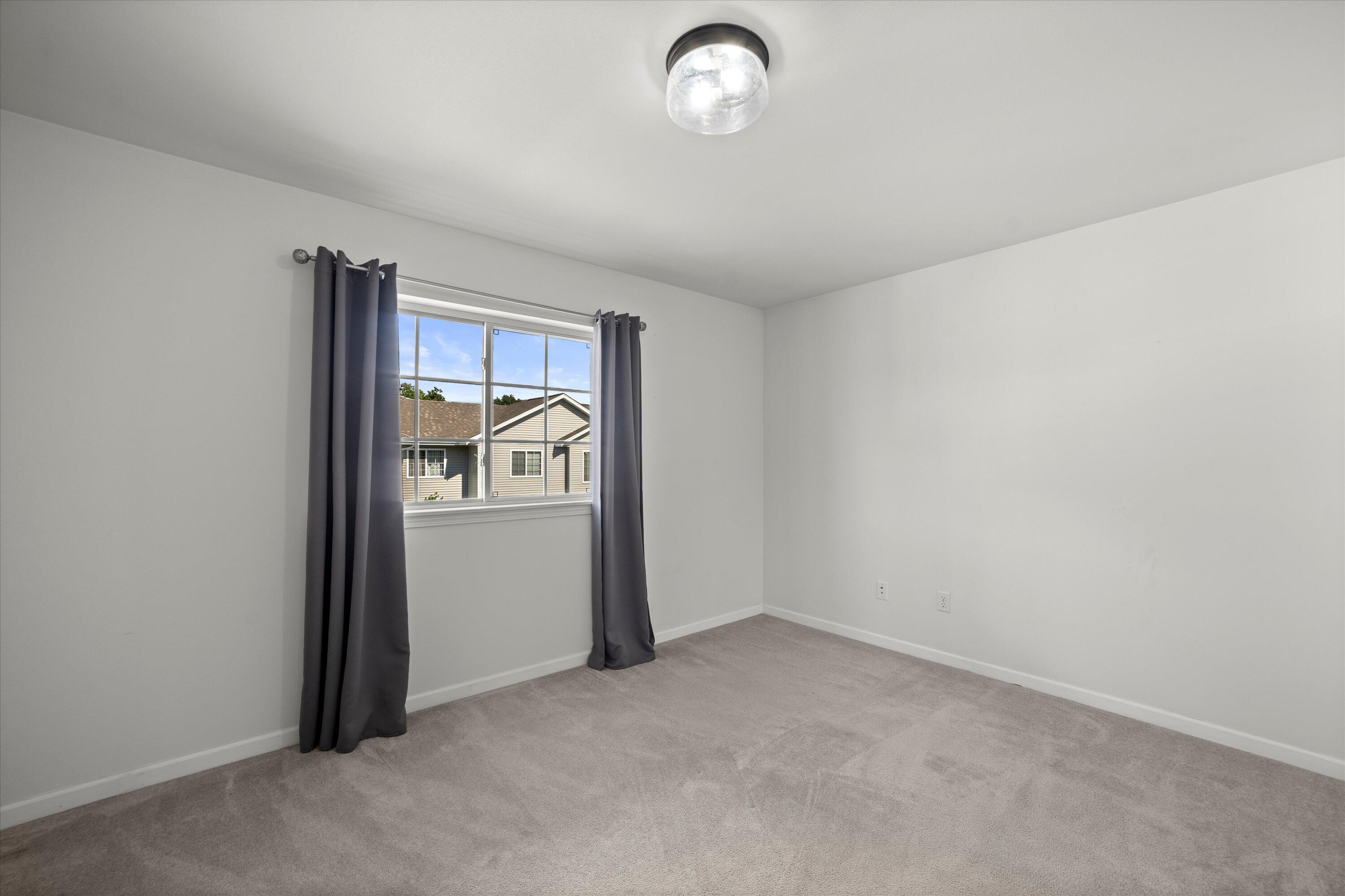 W197N17022 Stonewall Dr