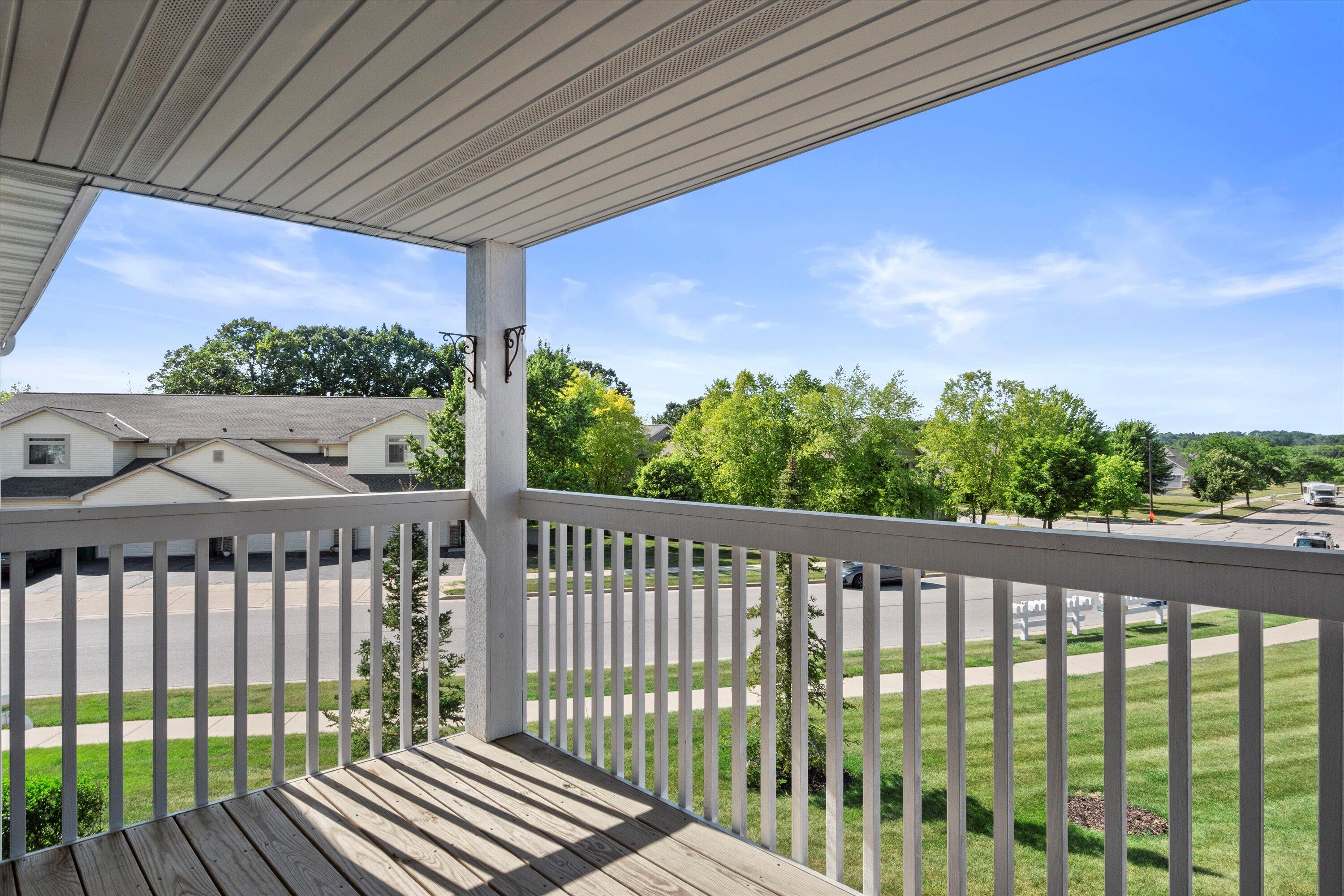 W197N17022 Stonewall Dr
