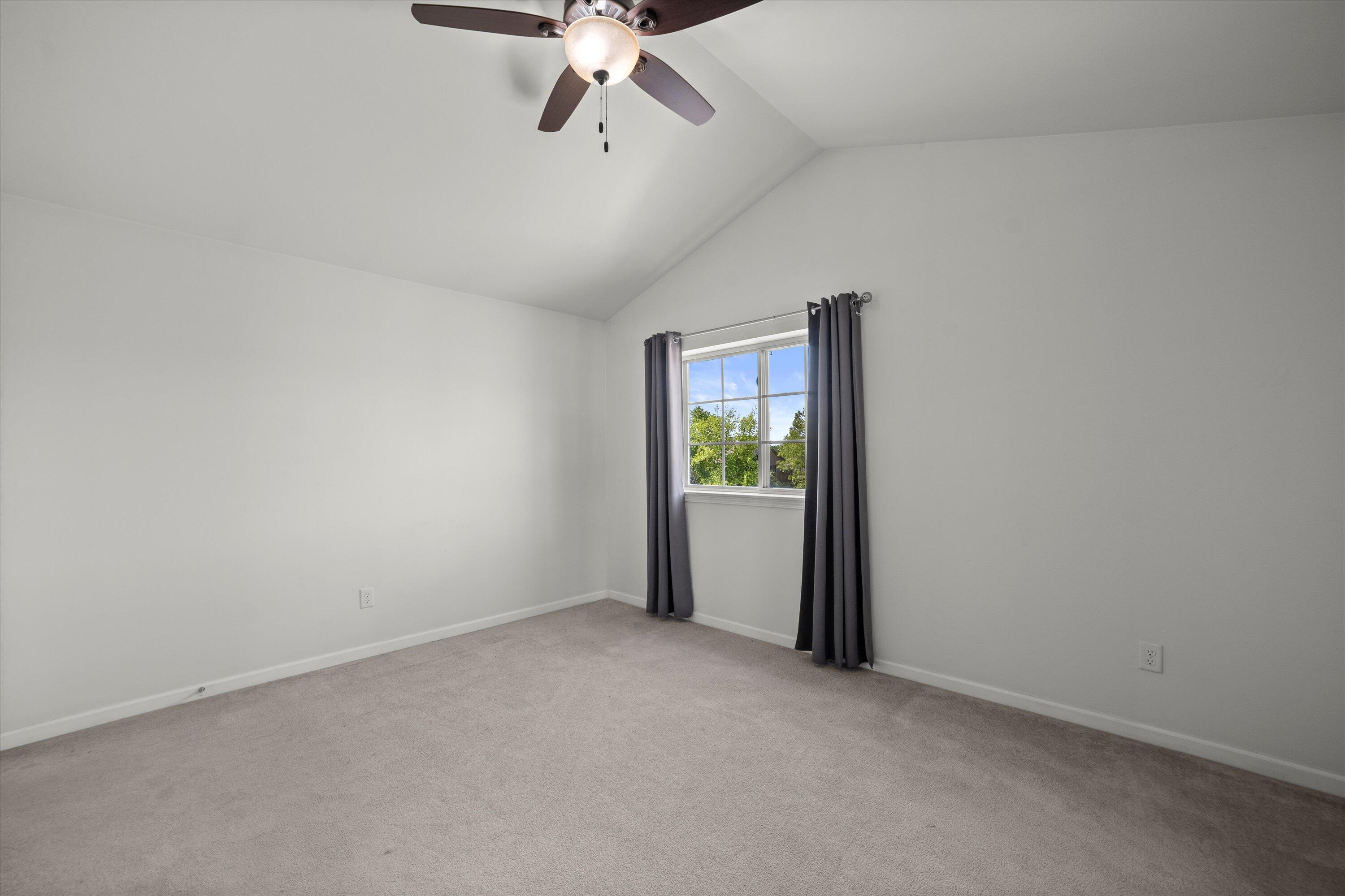 W197N17022 Stonewall Dr