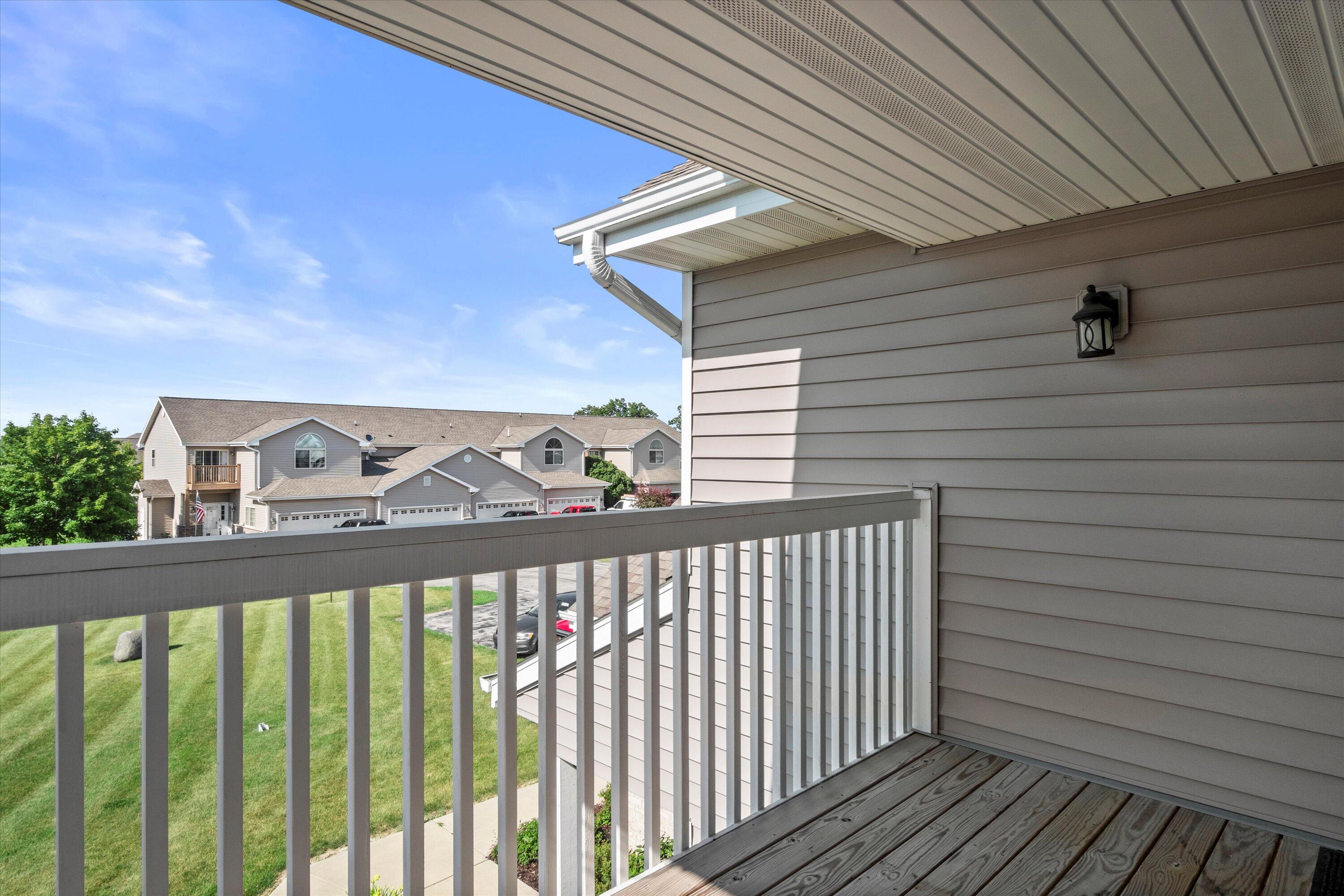 W197N17022 Stonewall Dr