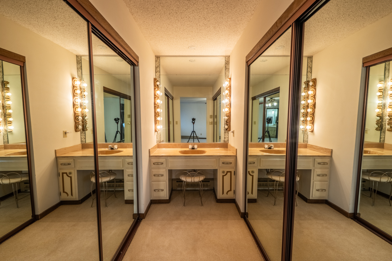 N84W16033 Menomonee Ave Unit: 200