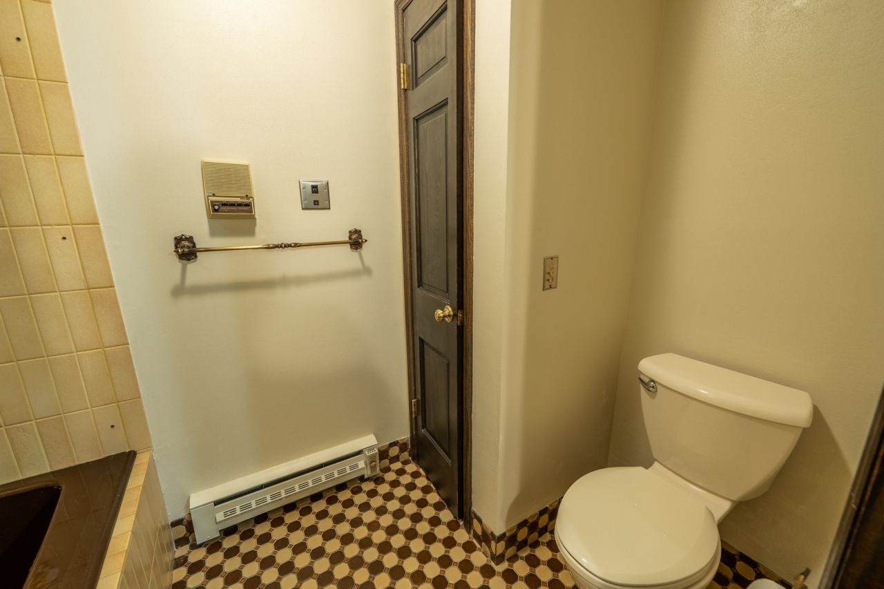 N84W16033 Menomonee Ave Unit: 200