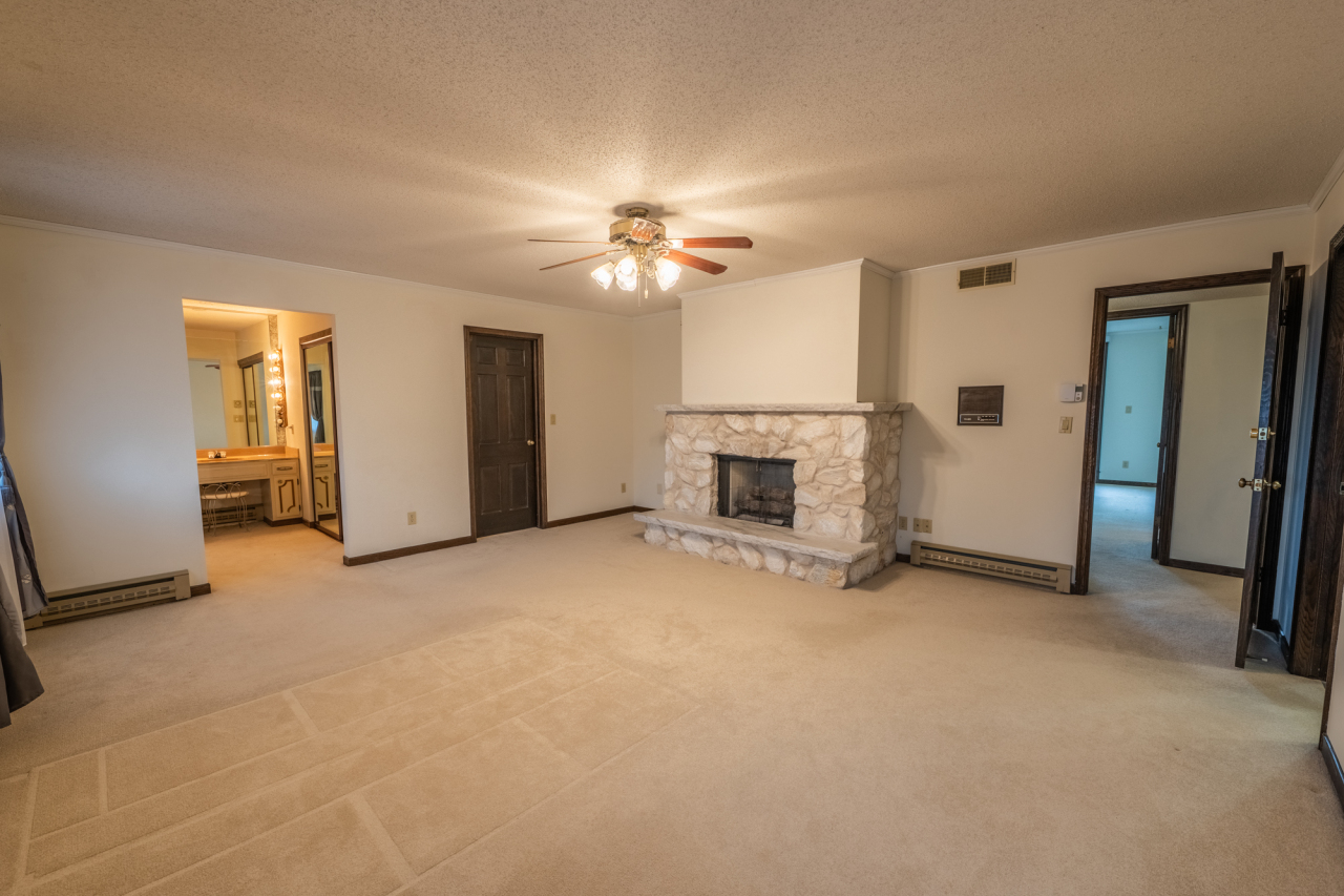 N84W16033 Menomonee Ave Unit: 200