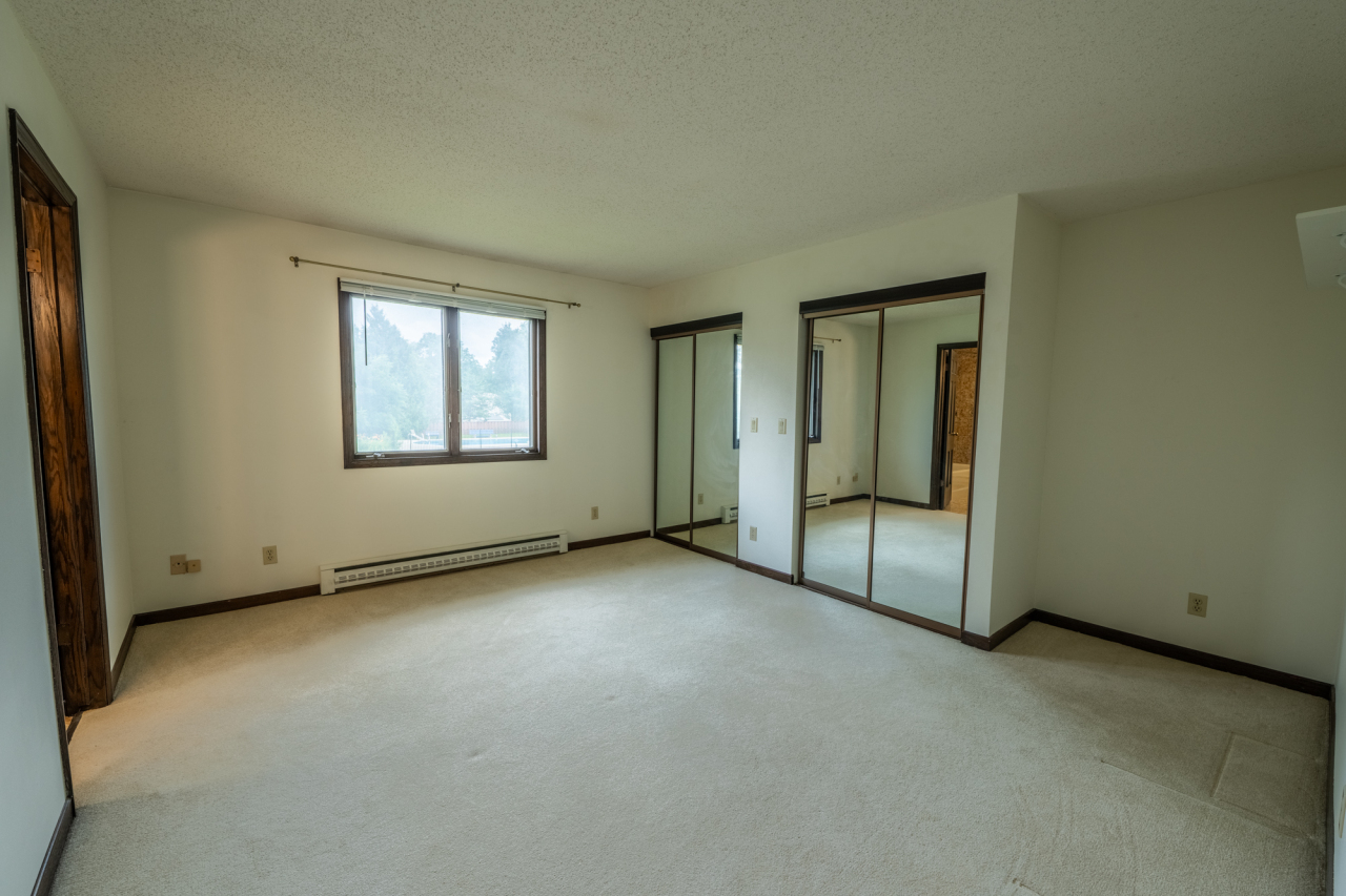 N84W16033 Menomonee Ave Unit: 200