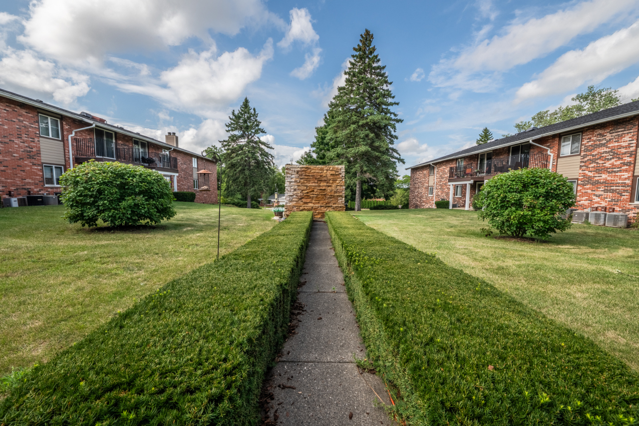 N84W16033 Menomonee Ave Unit: 200