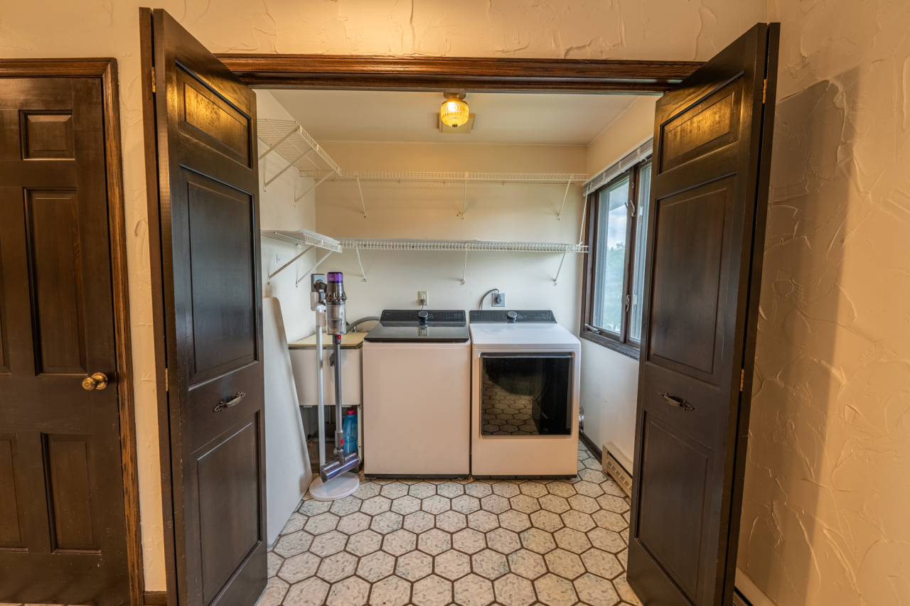 N84W16033 Menomonee Ave Unit: 200