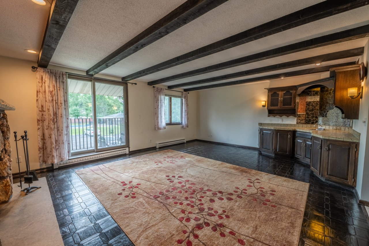 N84W16033 Menomonee Ave Unit: 200