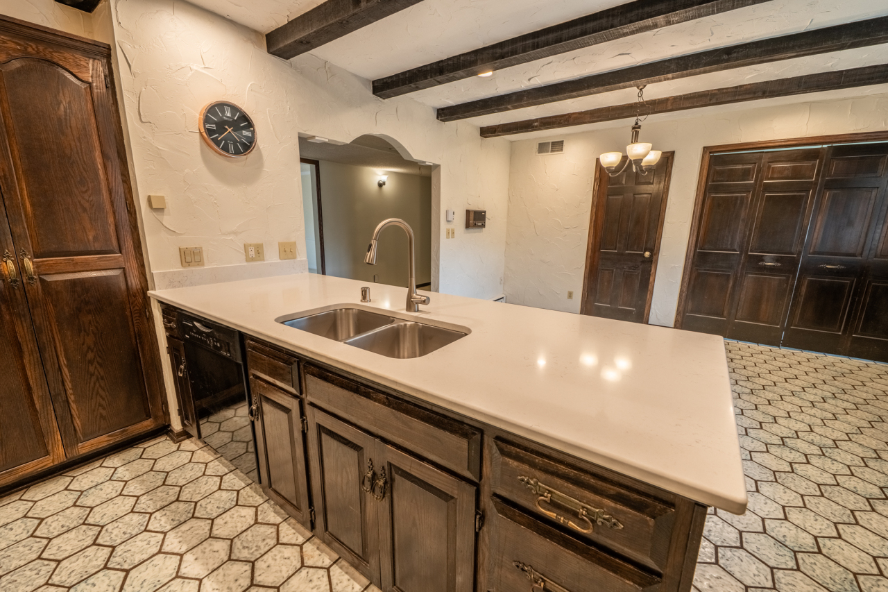 N84W16033 Menomonee Ave Unit: 200