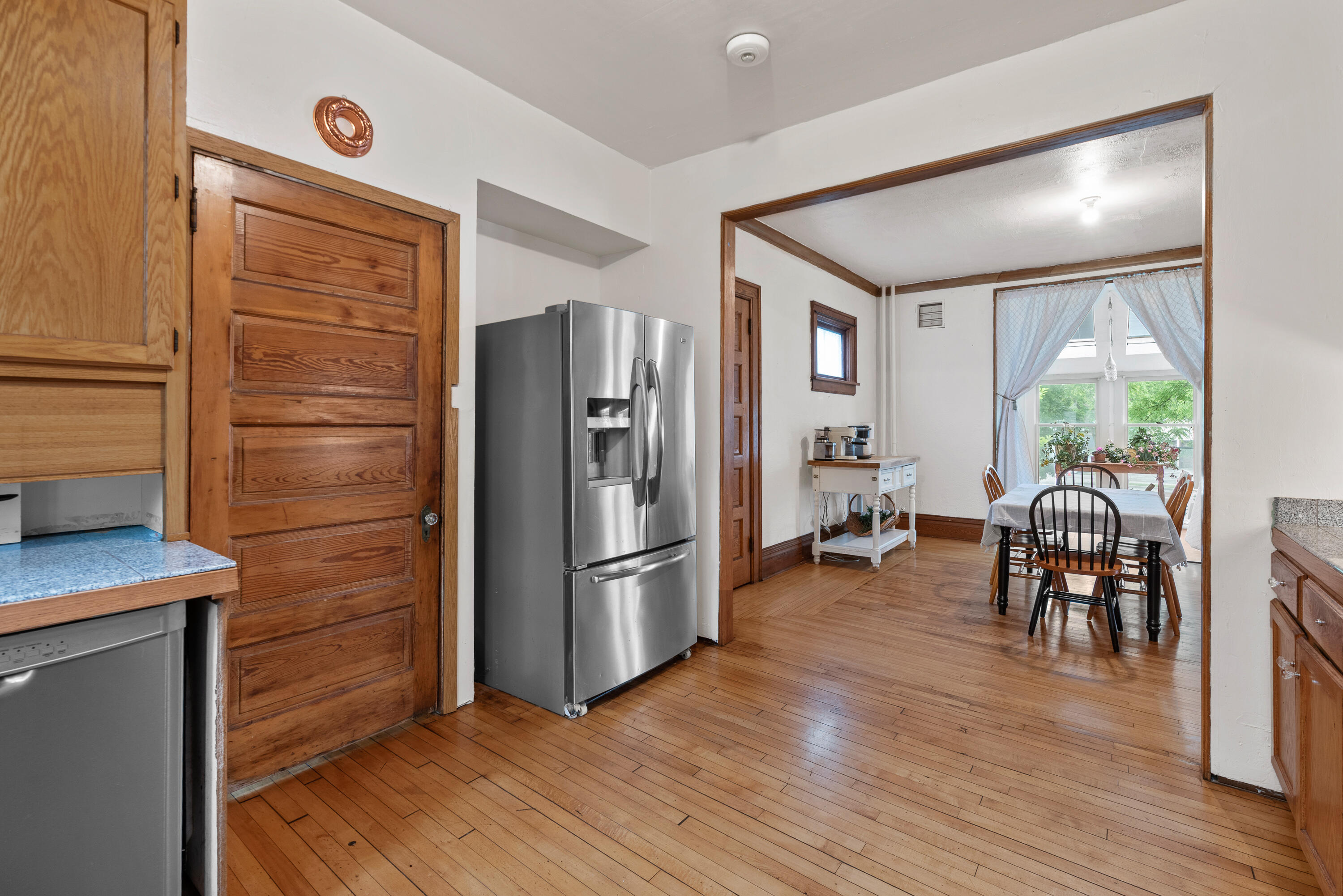 302 N Fond Du Lac Ave